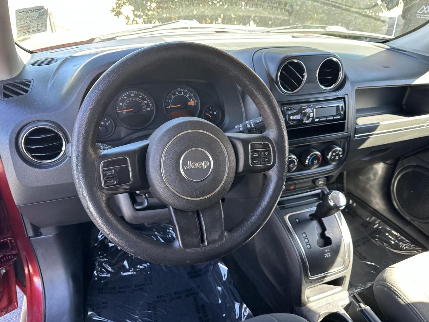2014 Jeep Patriot Sport 2WD (1C4NJPBA4ED) with an 2.0L L4 DOHC 16V engine, located at 419 N 18th St., Monroe, 71201, (318) 410-9250, 32.514587, -92.104660 - Photo#1