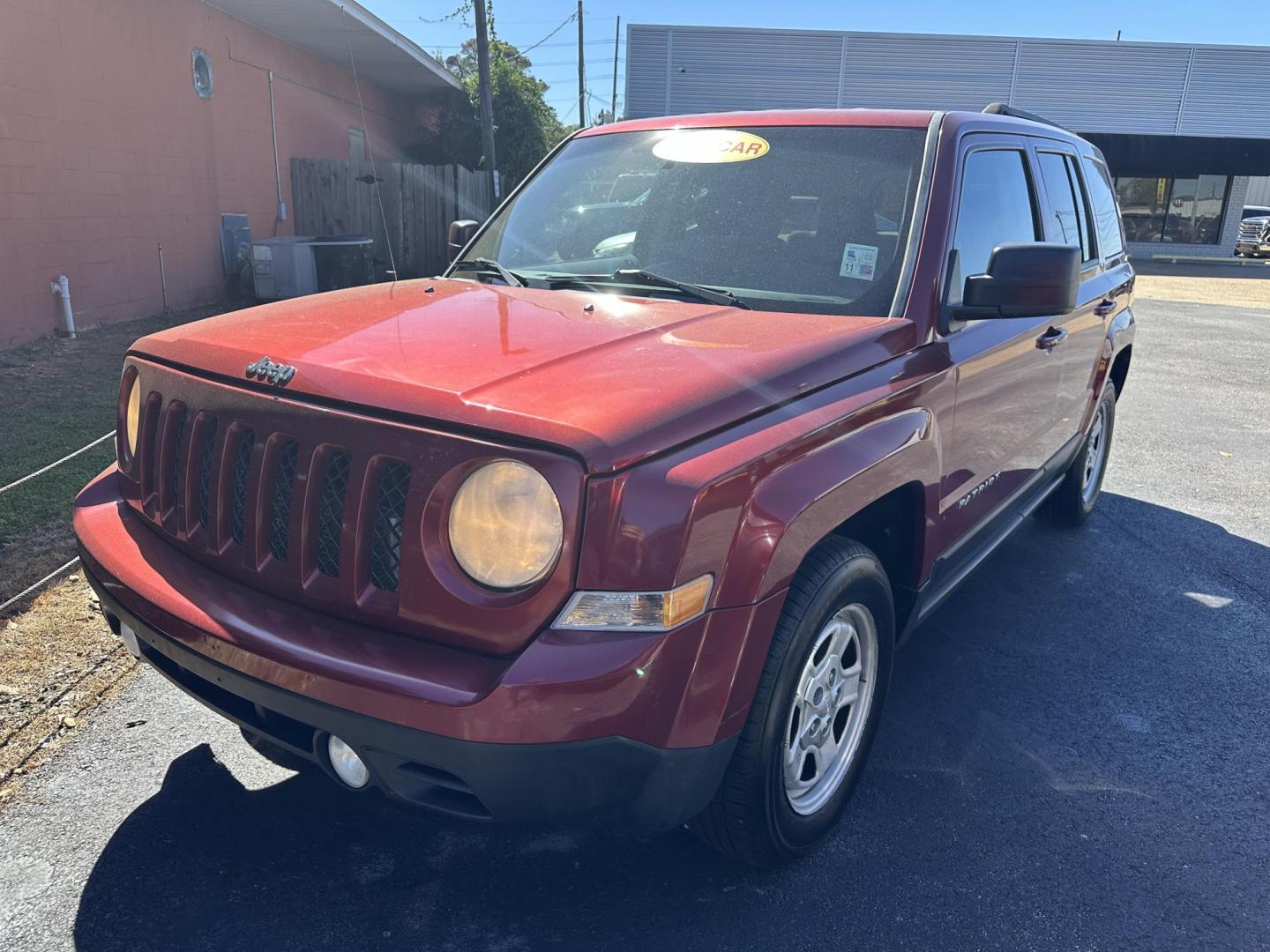 2014 Jeep Patriot Sport 2WD (1C4NJPBA4ED) with an 2.0L L4 DOHC 16V engine, located at 419 N 18th St., Monroe, 71201, (318) 410-9250, 32.514587, -92.104660 - Photo#0