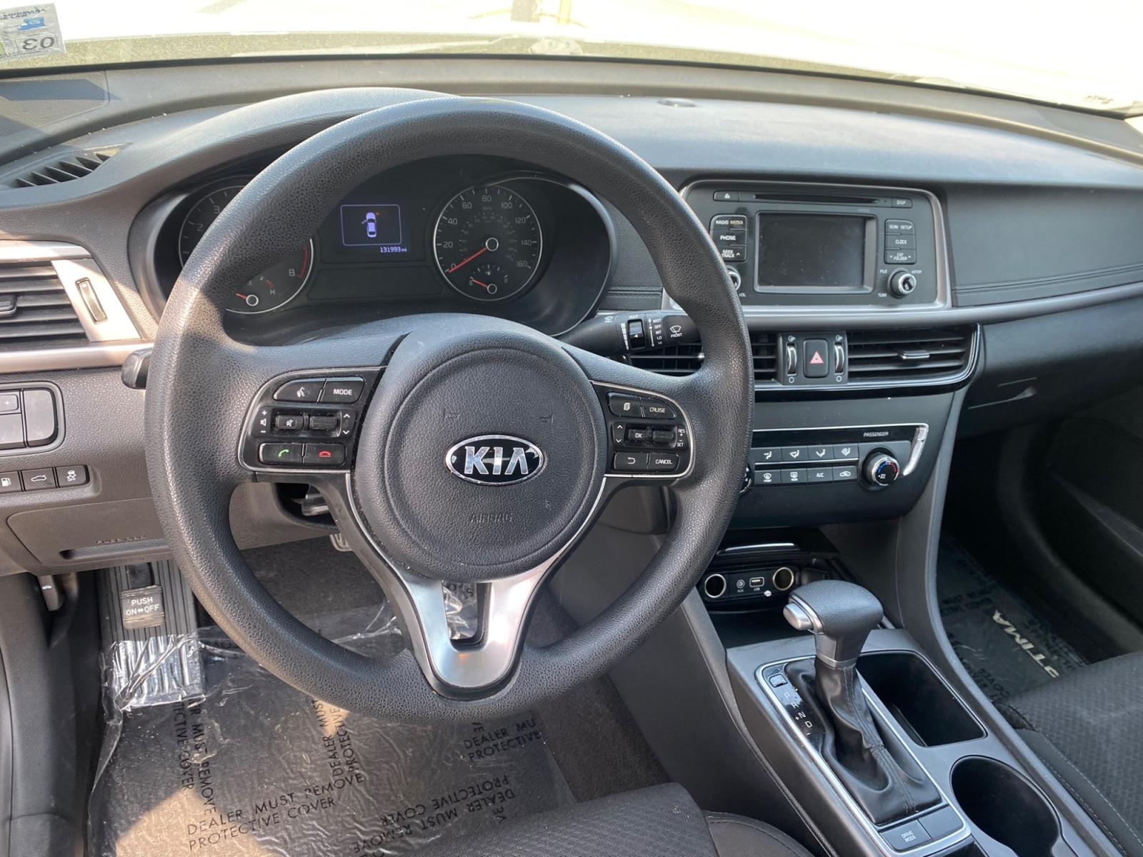 2016 Kia Forte EX (KNAFX4A68G5) with an 1.8L L4 DOHC 16V engine, 6-Speed Automatic transmission, located at 419 N 18th St., Monroe, LA, 71201, (318) 410-9250, 32.514370, -92.105133 - Photo #1