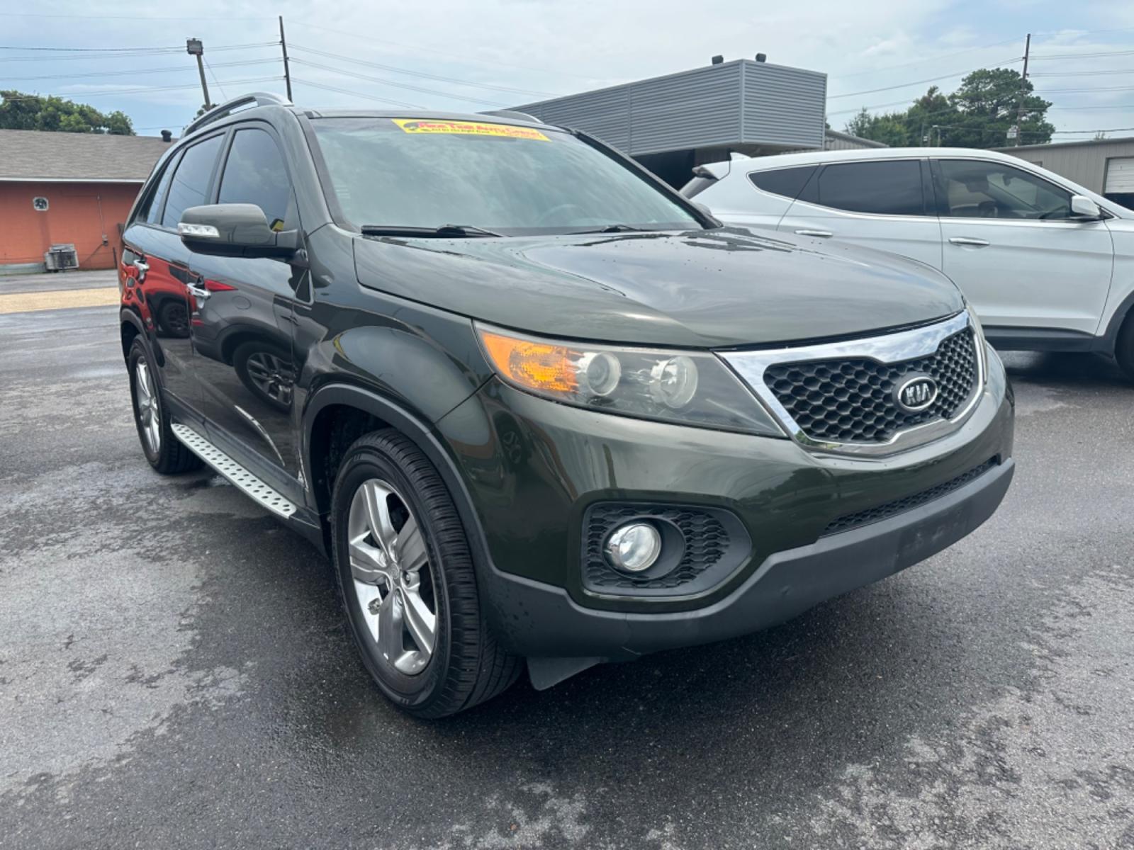 2012 Kia Sorento EX V6 2WD (5XYKU4A23CG) with an 3.5L V6 DOHC 24V engine, 6-Speed Automatic transmission, located at 419 N 18th St., Monroe, LA, 71201, (318) 410-9250, 32.514370, -92.105133 - Photo #0
