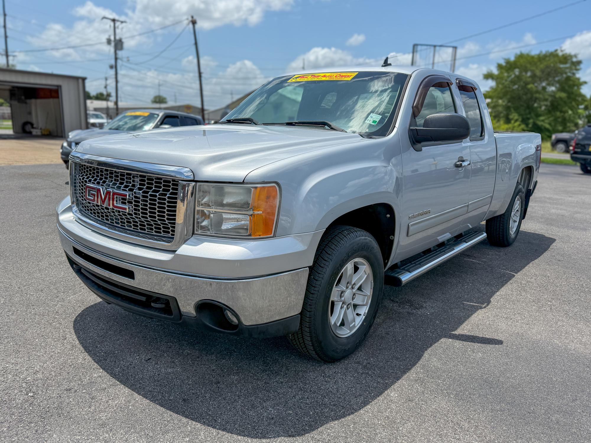 photo of 2012 GMC Sierra 1500 SLE Ext. Cab 4WD