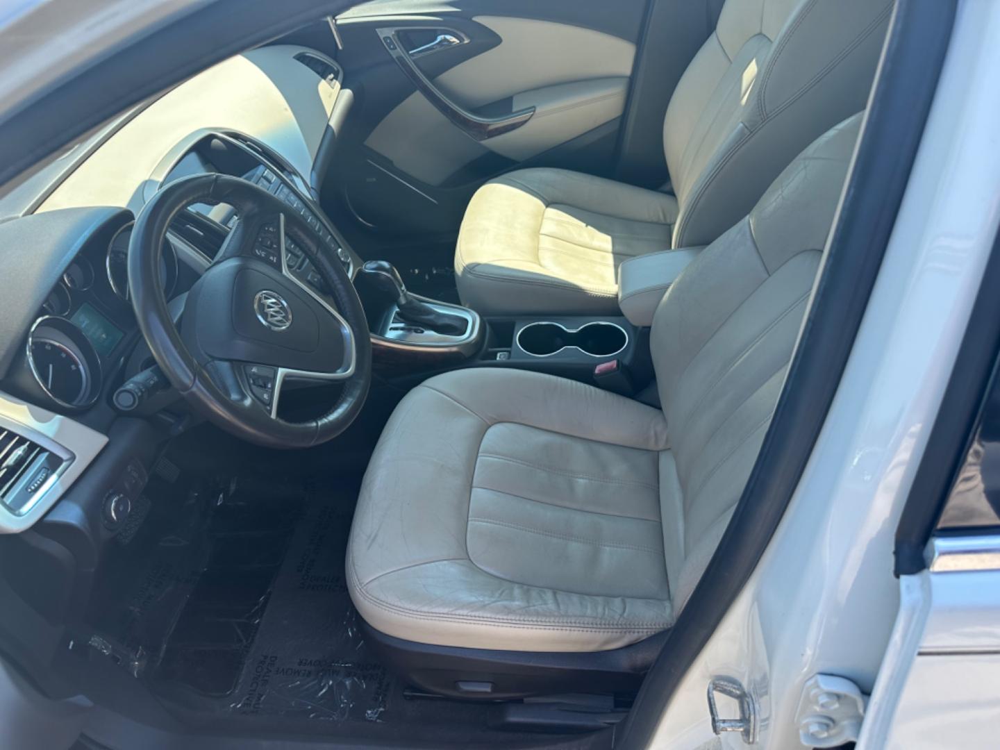 2013 Buick Verano Leather (1G4PS5SK1D4) with an 2.4L L4 DOHC 16V FFV engine, 6-Speed Automatic transmission, located at 419 N 18th St., Monroe, LA, 71201, (318) 410-9250, 32.514370, -92.105133 - Photo#1