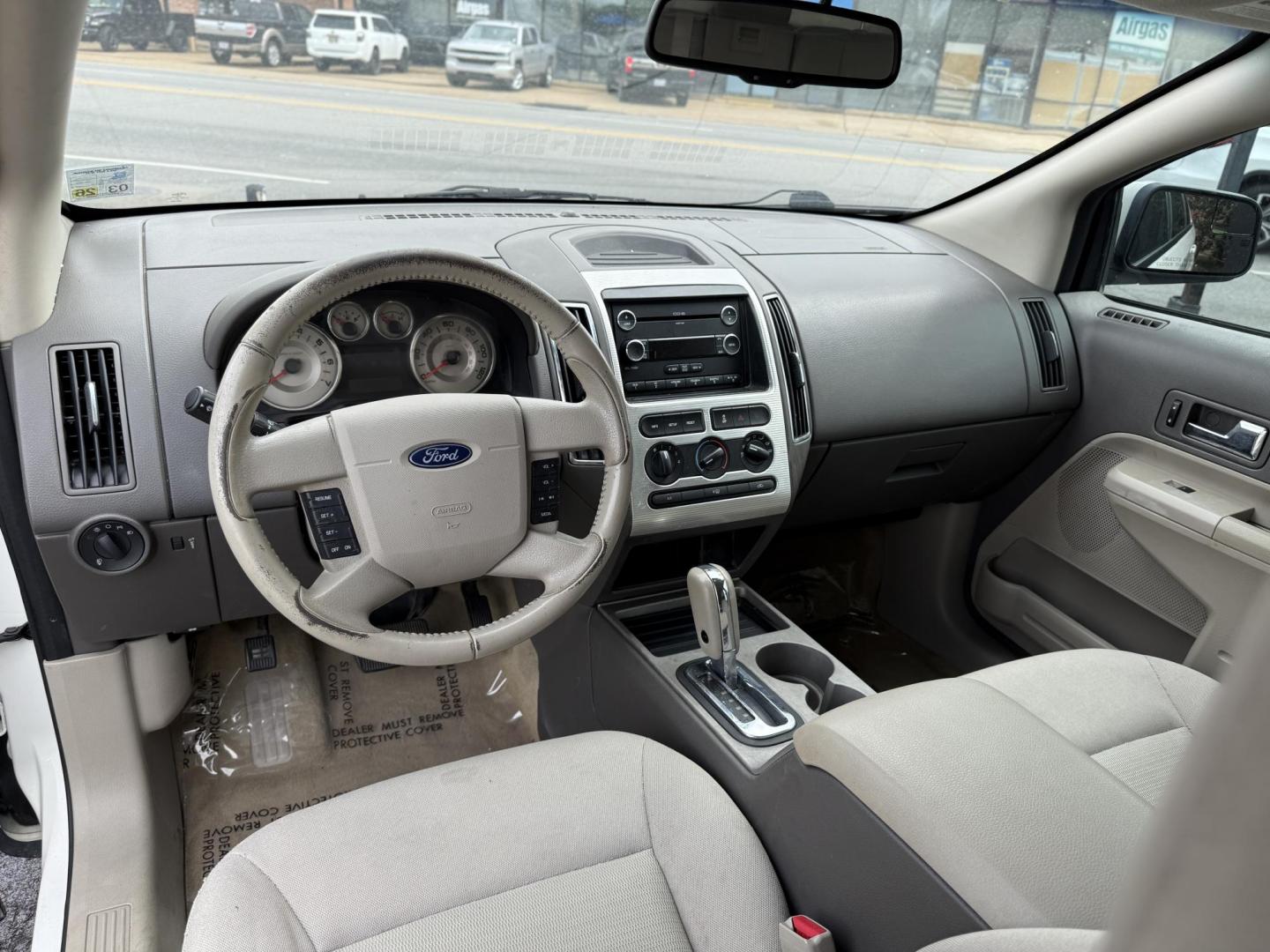2010 Ford Edge SEL FWD (2FMDK3JC6AB) with an 3.5L V6 DOHC 24V engine, 6-Speed Automatic transmission, located at 419 N 18th St., Monroe, LA, 71201, (318) 410-9250, 32.514370, -92.105133 - Photo#2