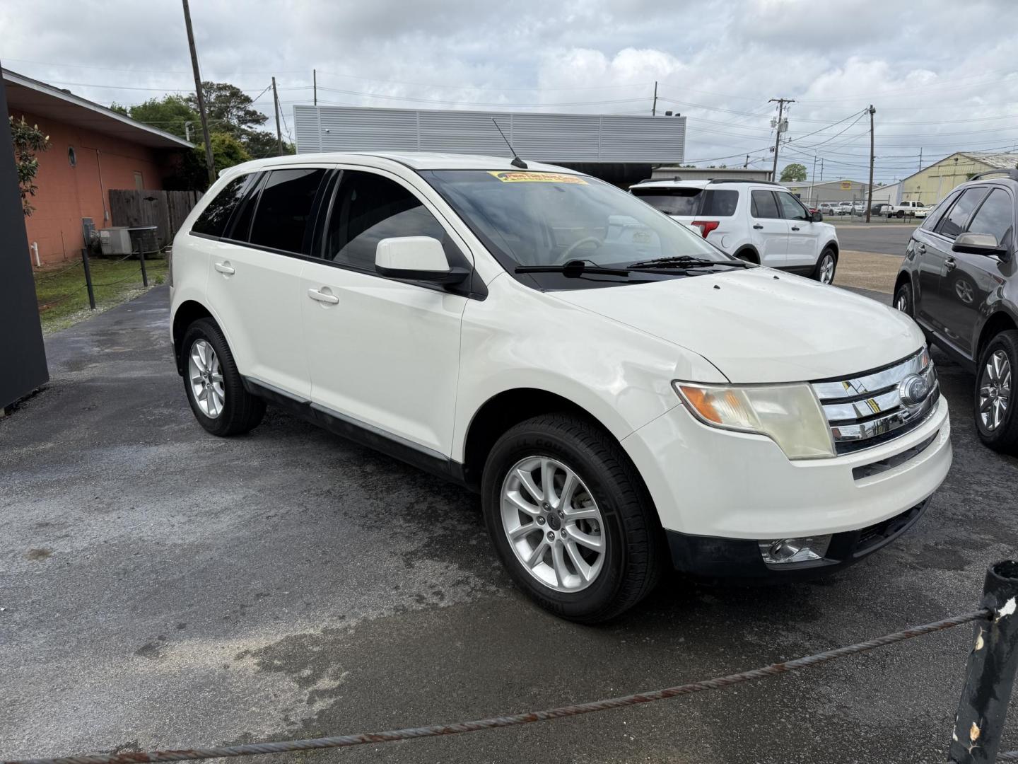 2010 Ford Edge SEL FWD (2FMDK3JC6AB) with an 3.5L V6 DOHC 24V engine, 6-Speed Automatic transmission, located at 419 N 18th St., Monroe, LA, 71201, (318) 410-9250, 32.514370, -92.105133 - Photo#0