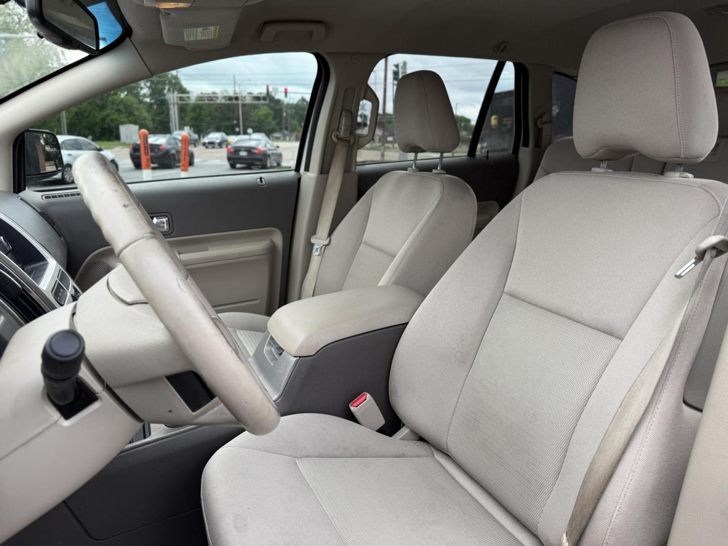 2010 Ford Edge SEL FWD (2FMDK3JC6AB) with an 3.5L V6 DOHC 24V engine, 6-Speed Automatic transmission, located at 419 N 18th St., Monroe, LA, 71201, (318) 410-9250, 32.514370, -92.105133 - Photo#3