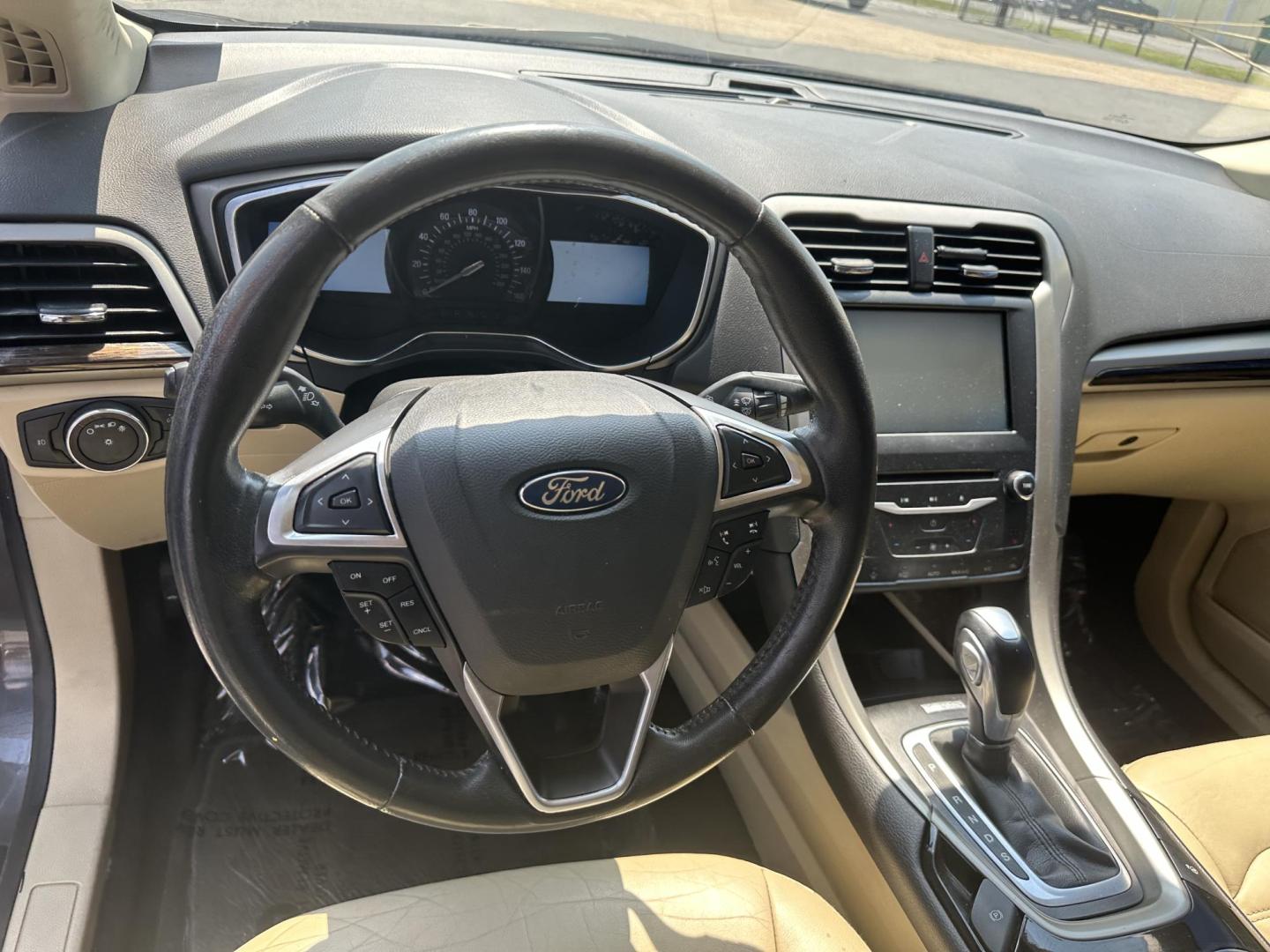 2015 Ford Fusion SE (3FA6P0HD2FR) with an 1.5L L4 DOHC 16V engine, located at 419 N 18th St., Monroe, LA, 71201, (318) 410-9250, 32.514370, -92.105133 - Photo#1