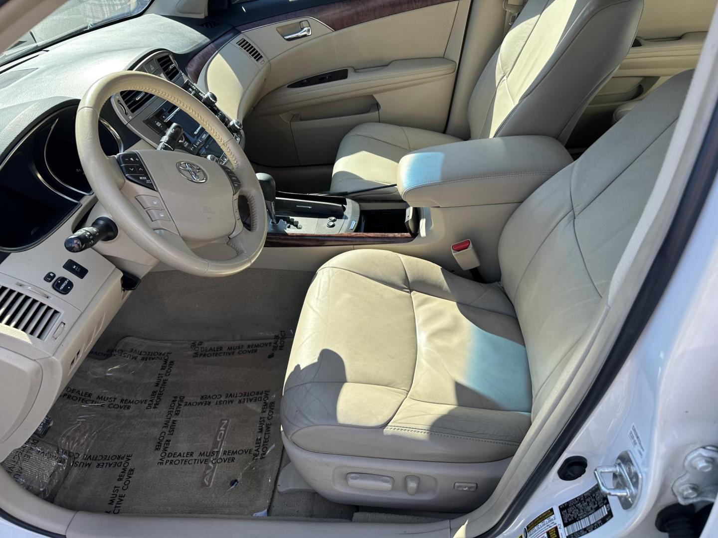 2012 Toyota Avalon Base (4T1BK3DB7CU) with an 3.5L V6 DOHC 24V engine, 6-Speed Automatic transmission, located at 419 N 18th St., Monroe, LA, 71201, (318) 410-9250, 32.514370, -92.105133 - Photo#1