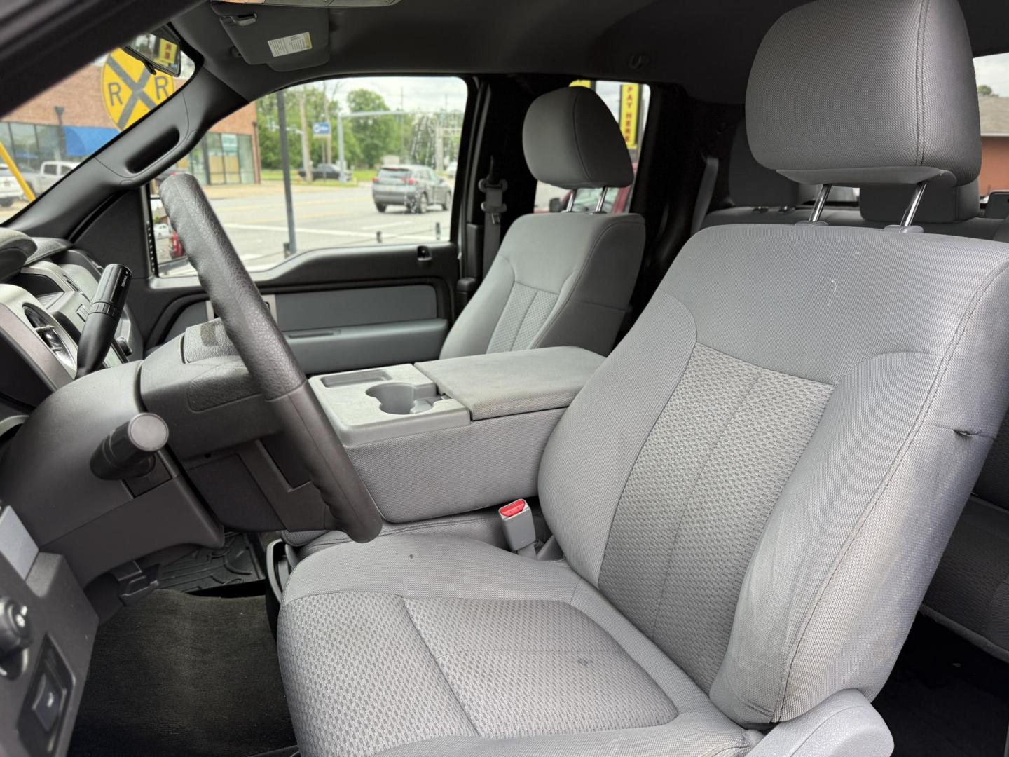 2011 Ford F-150 FX2 SuperCab 6.5-ft. Bed 2WD (1FTEX1CM6BK) with an 3.7L V6 DOHC 24V engine, 4-Speed Automatic transmission, located at 419 N 18th St., Monroe, LA, 71201, (318) 410-9250, 32.514370, -92.105133 - Photo#3