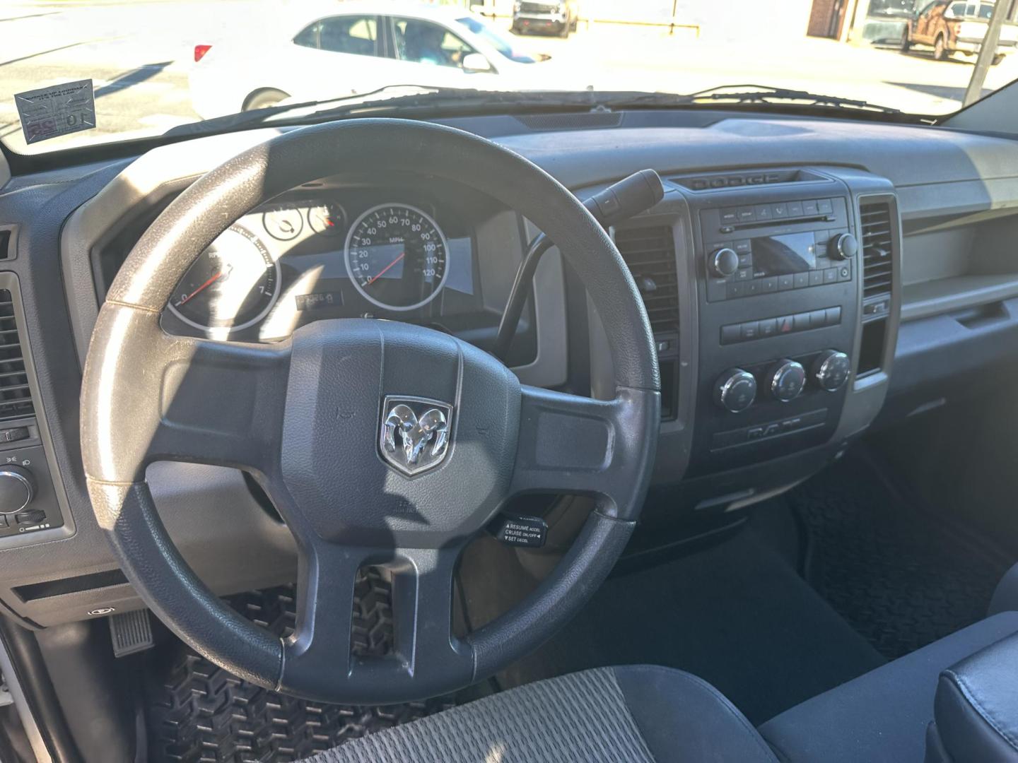 2009 Dodge Ram 1500 SLT Quad Cab 2WD (1D3HB18T89S) with an 5.7L V8 OHV 16V engine, 5-Speed Automatic transmission, located at 419 N 18th St., Monroe, LA, 71201, (318) 410-9250, 32.514370, -92.105133 - Photo#1