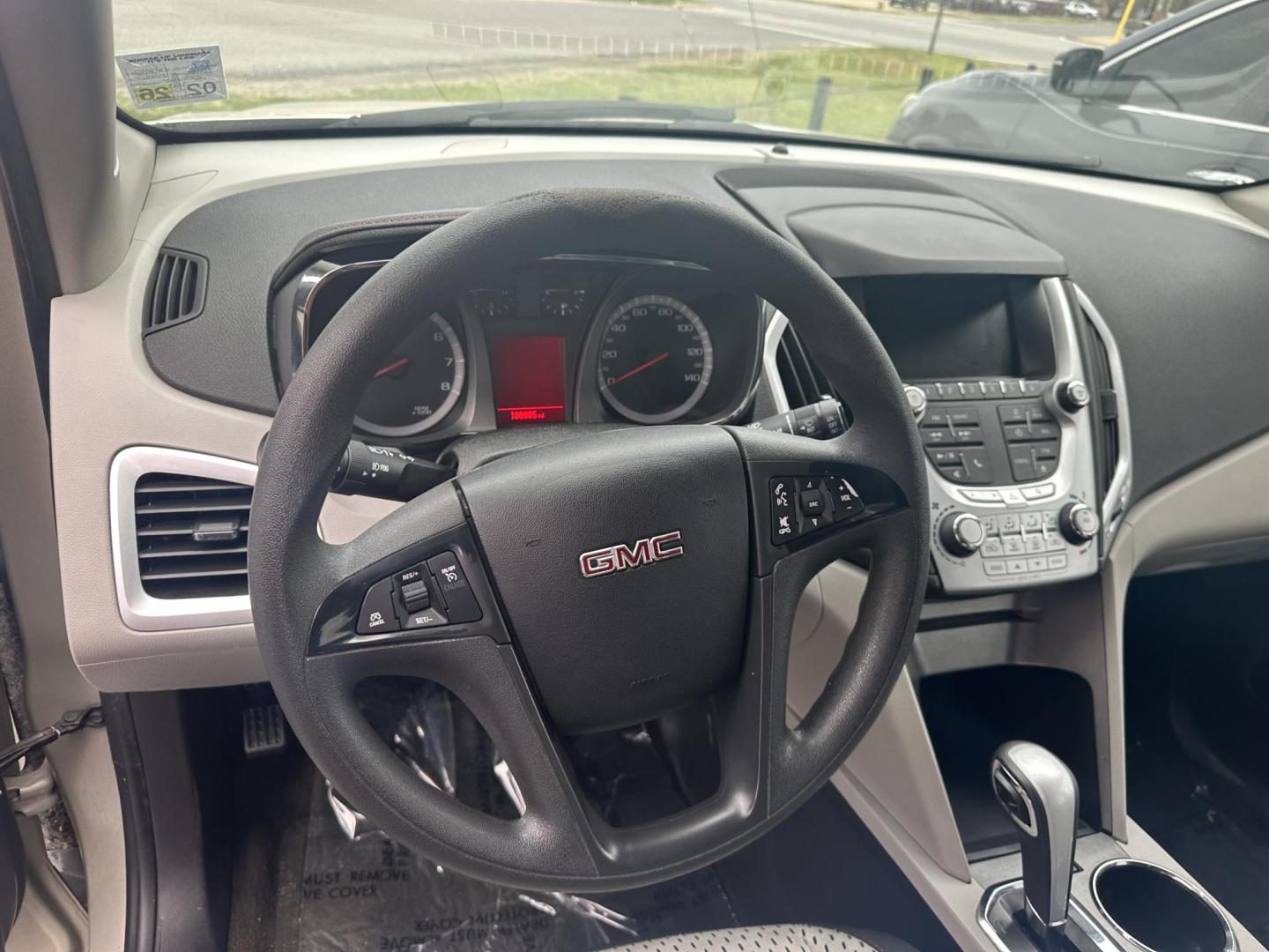 2014 GMC Terrain SLE1 FWD (2GKALMEK4E6) with an 2.4L L4 DOHC 16V FFV engine, 6-Speed Automatic transmission, located at 419 N 18th St., Monroe, LA, 71201, (318) 410-9250, 32.514370, -92.105133 - Photo#1