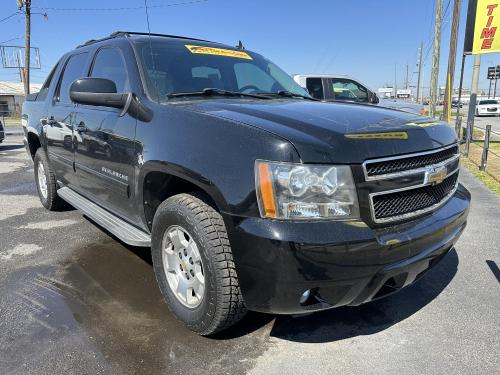 2011 Chevrolet Avalanche LT 2WD
