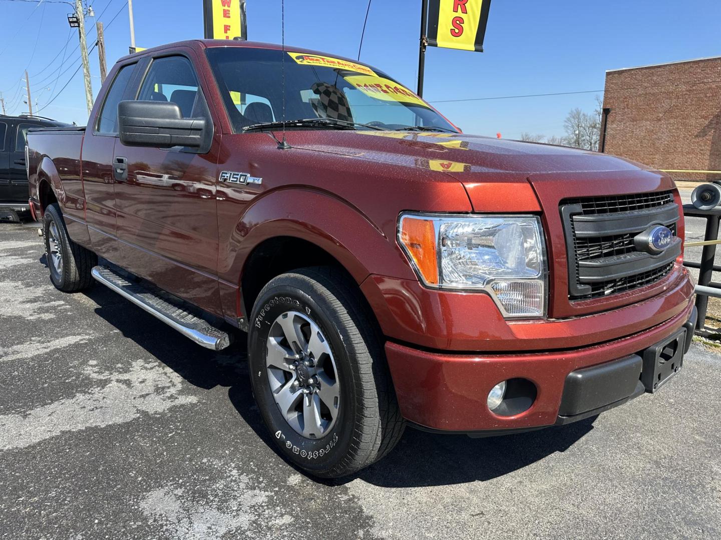 2014 Ford F-150 FX2 SuperCab 6.5-ft. Bed 2WD (1FTFX1CF3EK) with an 5.0L V8 engine, 6-Speed Automatic transmission, located at 419 N 18th St., Monroe, LA, 71201, (318) 410-9250, 32.514370, -92.105133 - Photo#0
