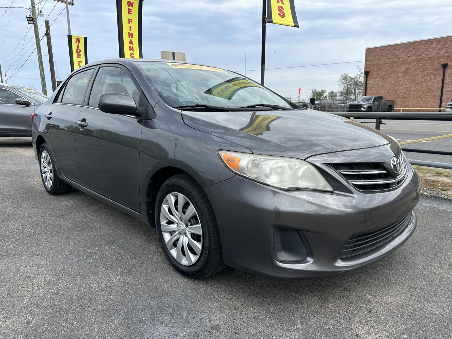 2013 Toyota Corolla LE 4-Speed AT (5YFBU4EE5DP) with an 1.8L L4 DOHC 16V engine, 4-Speed Automatic transmission, located at 419 N 18th St., Monroe, LA, 71201, (318) 410-9250, 32.514370, -92.105133 - Photo#1