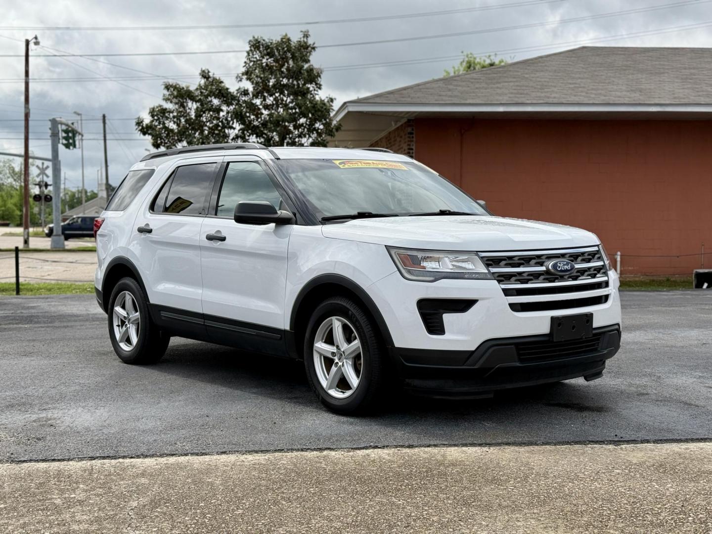2018 Ford Explorer Base FWD (1FM5K7B89JG) with an 3.5L V6 DOHC 24V engine, 6A transmission, located at 419 N 18th St., Monroe, LA, 71201, (318) 410-9250, 32.514370, -92.105133 - Photo#0