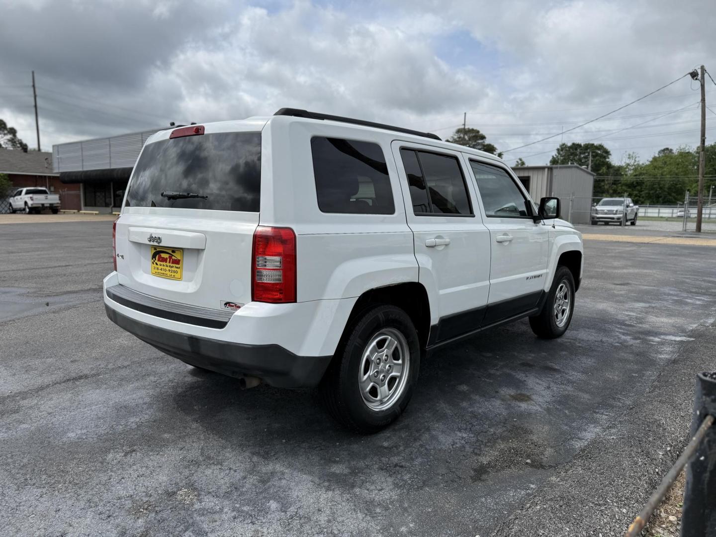 2016 Jeep Patriot Sport 4WD (1C4NJRBBXGD) with an 2.4L L4 DOHC 16V engine, located at 419 N 18th St., Monroe, LA, 71201, (318) 410-9250, 32.514370, -92.105133 - Photo#1