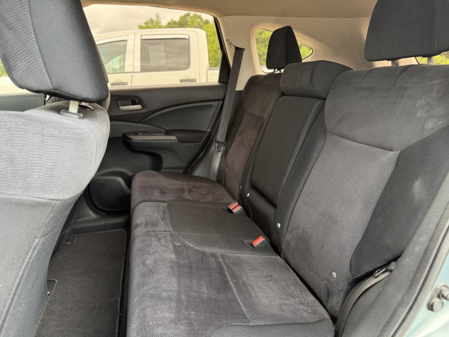 2012 Honda CR-V LX 2WD 5-Speed AT (2HKRM3H36CH) with an 2.4L L4 DOHC 16V engine, 5-Speed Automatic transmission, located at 419 N 18th St., Monroe, LA, 71201, (318) 410-9250, 32.514370, -92.105133 - Photo#4