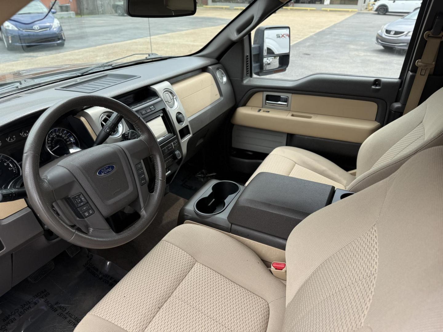 2011 Ford F-150 FX2 SuperCab 6.5-ft. Bed 2WD (1FTEX1CM2BF) with an 3.7L V6 DOHC 24V engine, 4-Speed Automatic transmission, located at 419 N 18th St., Monroe, LA, 71201, (318) 410-9250, 32.514370, -92.105133 - Photo#2
