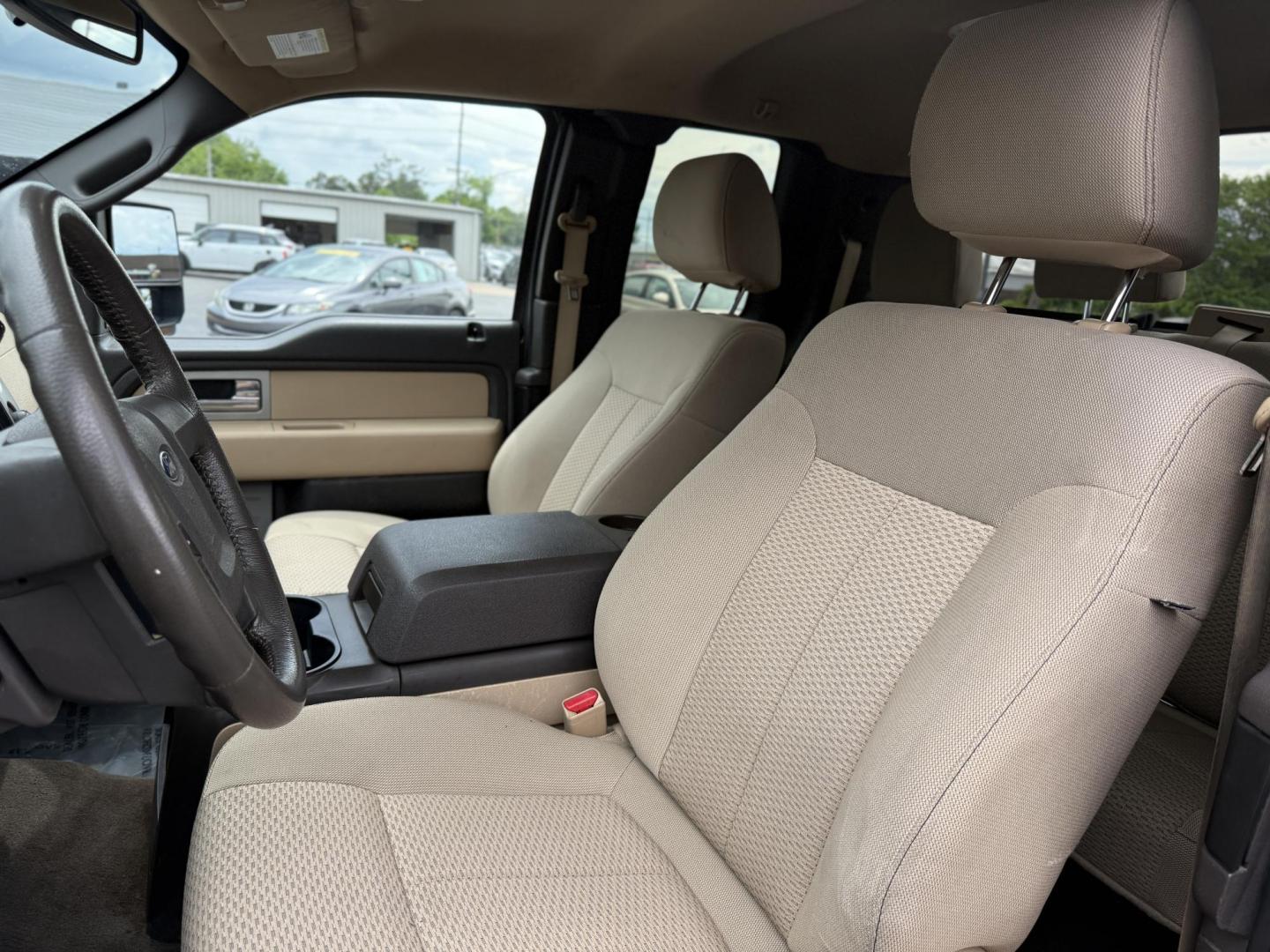 2011 Ford F-150 FX2 SuperCab 6.5-ft. Bed 2WD (1FTEX1CM2BF) with an 3.7L V6 DOHC 24V engine, 4-Speed Automatic transmission, located at 419 N 18th St., Monroe, LA, 71201, (318) 410-9250, 32.514370, -92.105133 - Photo#3