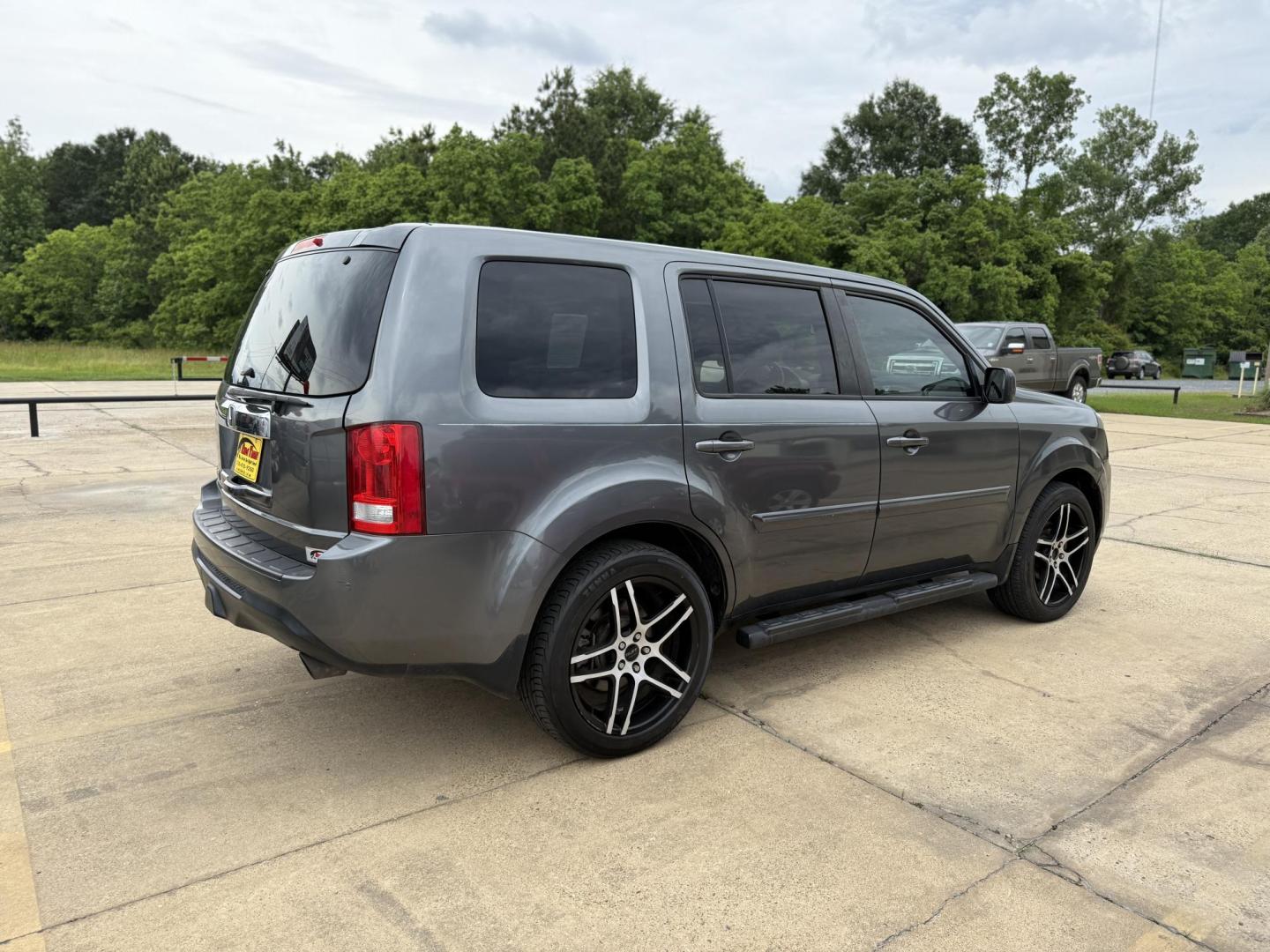 2012 Honda Pilot EX-L 2WD 5-Spd AT (5FNYF3H50CB) with an 3.5L V6 SOHC 24V engine, 5-Speed Automatic transmission, located at 419 N 18th St., Monroe, LA, 71201, (318) 410-9250, 32.514370, -92.105133 - Photo#1