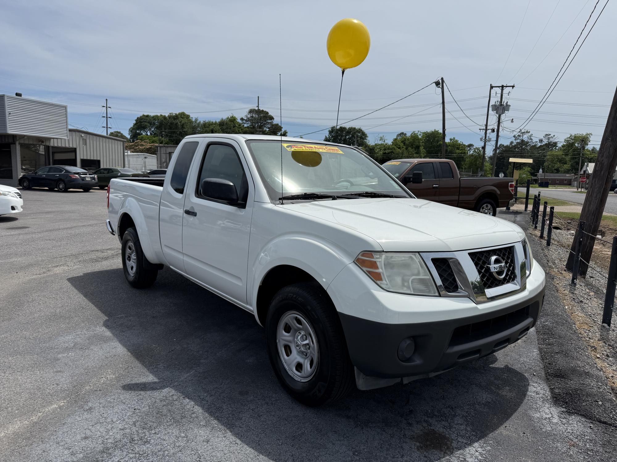 photo of 2015 Nissan Frontier SV King Cab I4 5MT 2WD