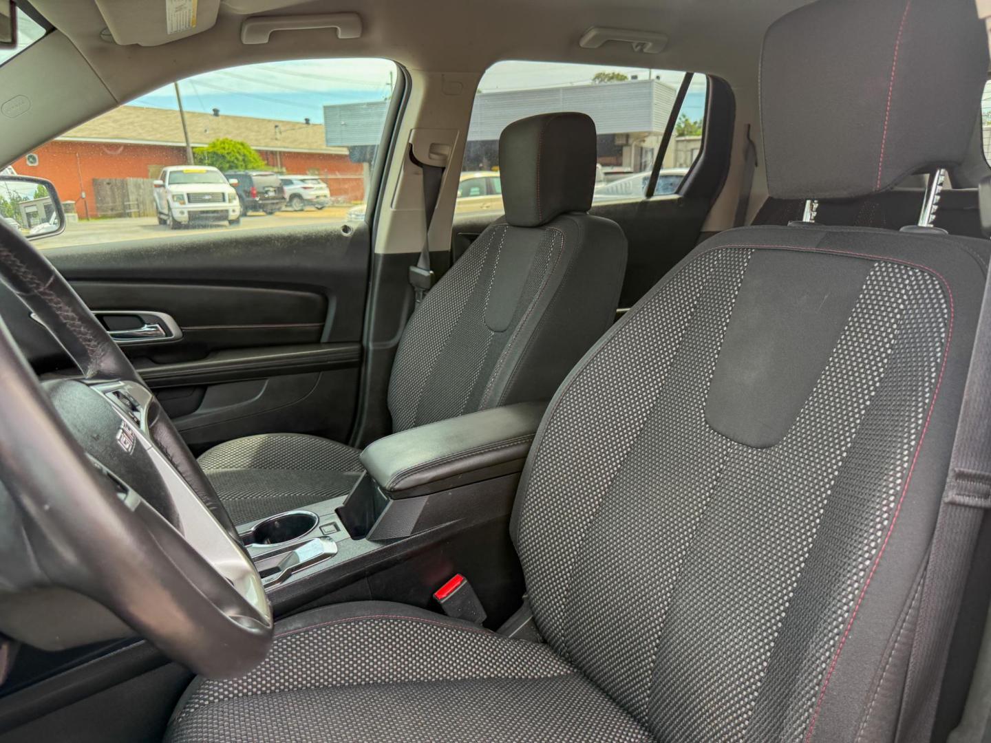 2017 GMC Terrain SLE2 FWD (2GKALNEK0H6) with an 2.4L L4 DOHC 16V engine, 6A transmission, located at 419 N 18th St., Monroe, LA, 71201, (318) 410-9250, 32.514370, -92.105133 - Photo#3