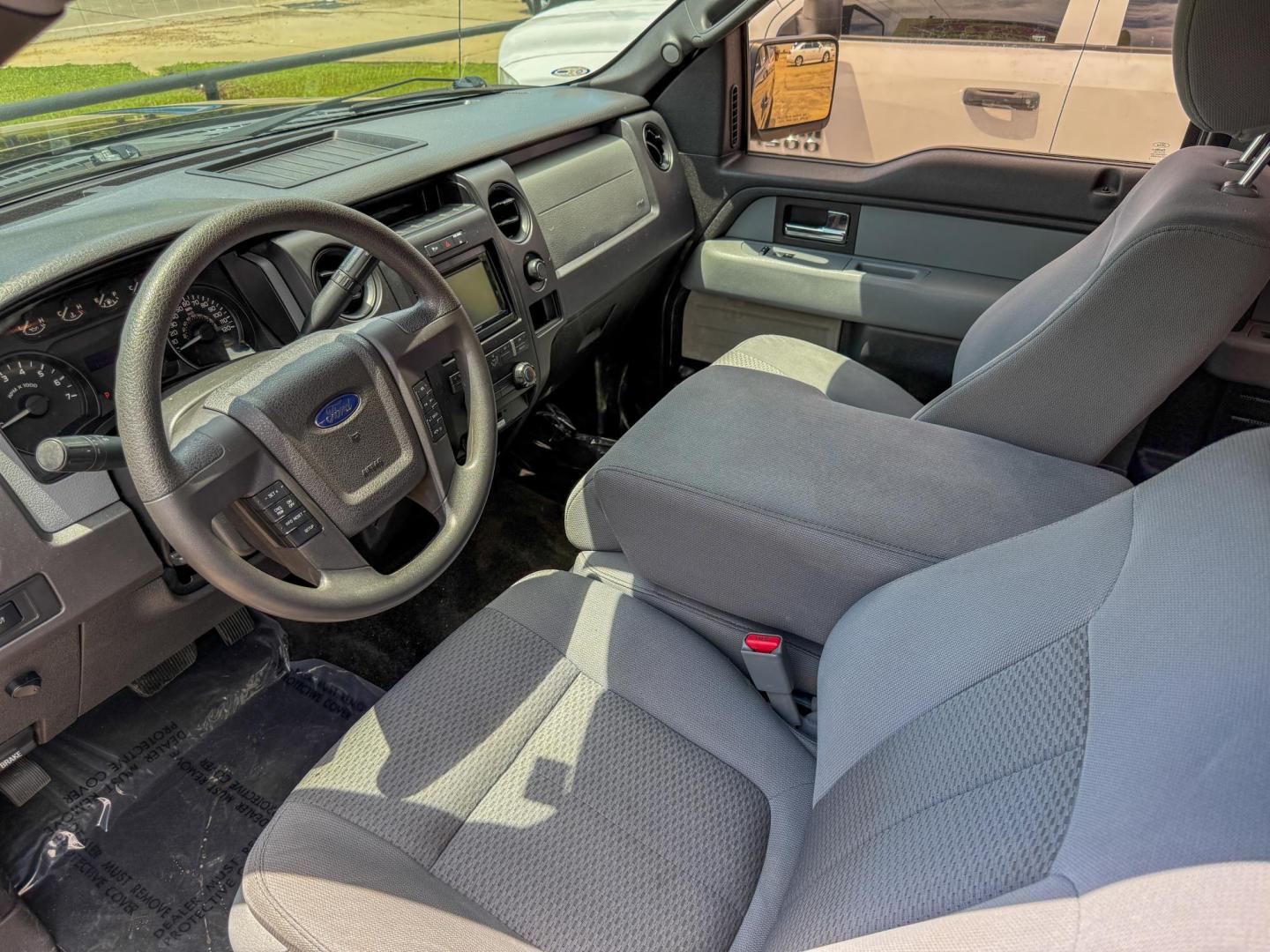 2012 Ford F-150 XLT SuperCab 8-ft. Bed 2WD (1FTEX1CM4CK) with an 3.7L V6 DOHC 24V engine, 6-Speed Automatic transmission, located at 419 N 18th St., Monroe, LA, 71201, (318) 410-9250, 32.514370, -92.105133 - Photo#3