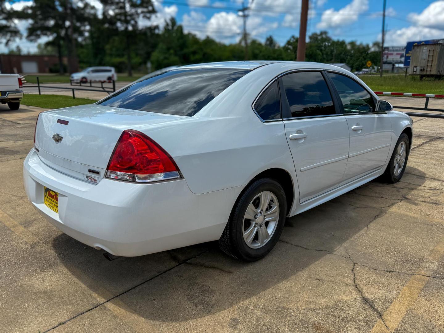 2012 Chevrolet Impala LS (Fleet) (2G1WF5E34C1) with an 3.6L V6 DOHC 16V FFV engine, 6-Speed Automatic transmission, located at 419 N 18th St., Monroe, LA, 71201, (318) 410-9250, 32.514370, -92.105133 - Photo#1