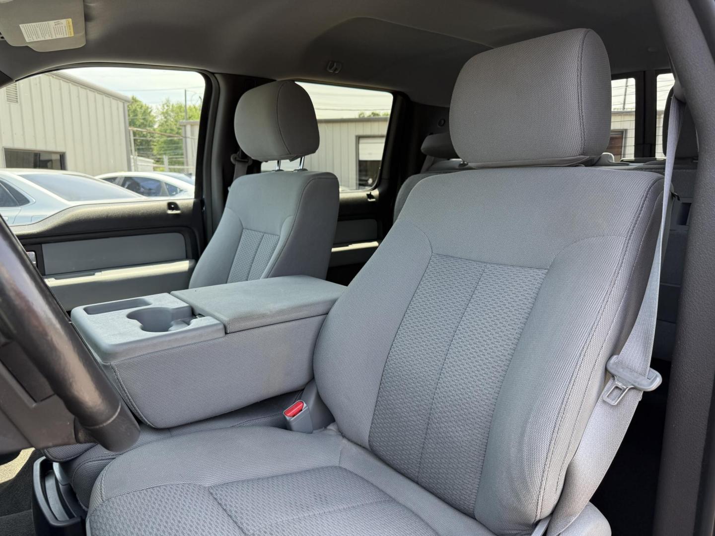 2014 Ford F-150 Platinum SuperCrew 6.5-ft. Bed 2WD (1FTFW1CT1EK) with an 3.5L V6 TURBO engine, 6-Speed Automatic transmission, located at 419 N 18th St., Monroe, LA, 71201, (318) 410-9250, 32.514370, -92.105133 - Photo#2