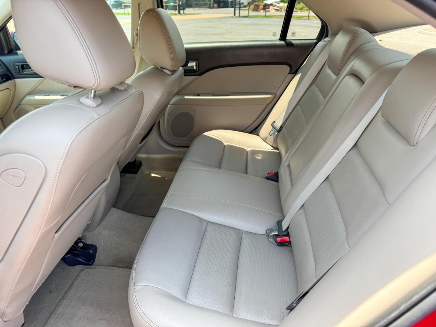 2009 Ford Fusion V6 SEL (3FAHP08179R) with an 3.0L V6 DOHC 24V engine, located at 419 N 18th St., Monroe, LA, 71201, (318) 410-9250, 32.514370, -92.105133 - Photo#4