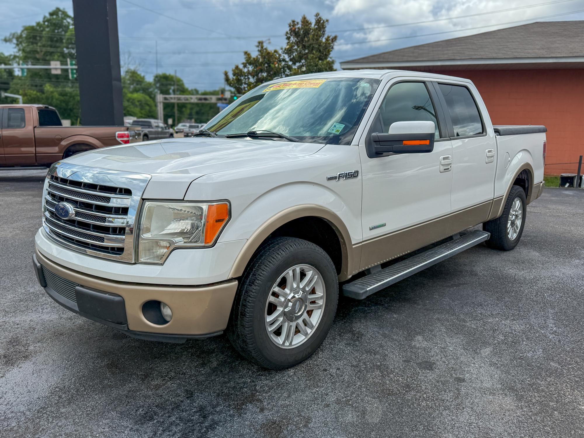 photo of 2013 Ford F-150 Platinum SuperCrew 6.5-ft. Bed 2WD