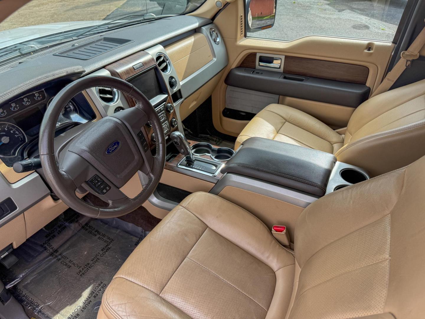 2013 Ford F-150 Platinum SuperCrew 6.5-ft. Bed 2WD (1FTFW1CT2DK) with an 3.5L V6 TURBO engine, 6-Speed Automatic transmission, located at 419 N 18th St., Monroe, LA, 71201, (318) 410-9250, 32.514370, -92.105133 - Photo#3