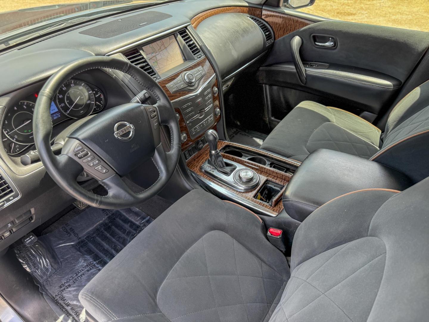 2017 Nissan Armada SV AWD (JN8AY2NCXH9) with an 5.6L V8 DOHC 32V engine, 7A transmission, located at 419 N 18th St., Monroe, LA, 71201, (318) 410-9250, 32.514370, -92.105133 - Photo#3