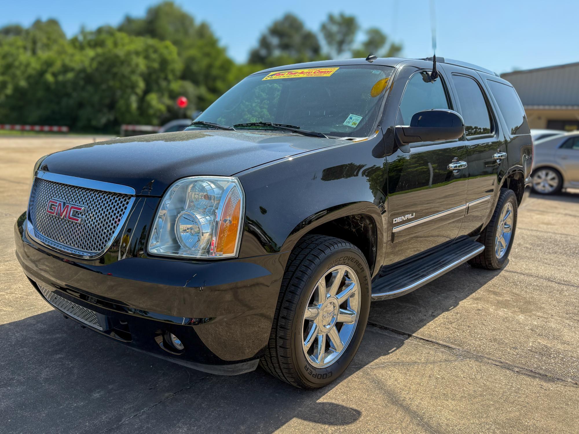 photo of 2014 GMC Yukon Denali 2WD