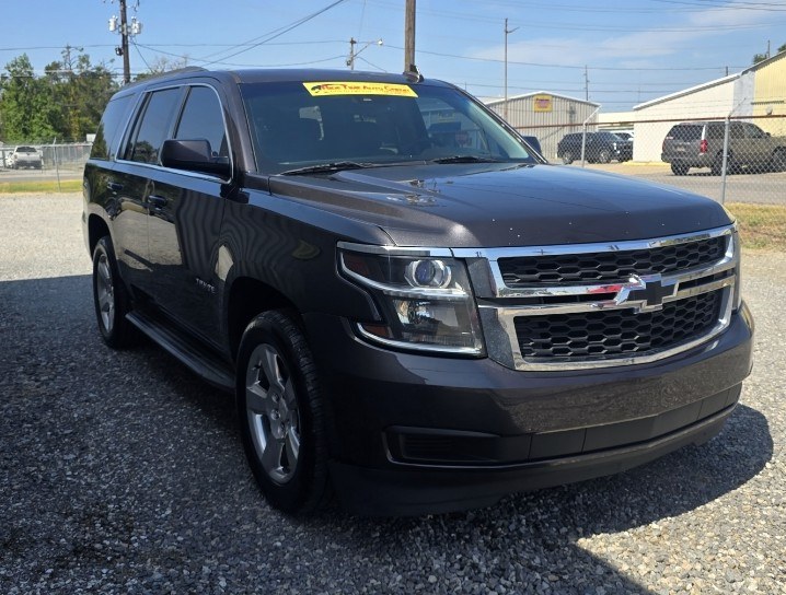 2015 Chevrolet Tahoe LT 2WD (1GNSCBKCXFR) with an 5.3L V8 OHV 16V engine, 6-Speed Automatic transmission, located at 419 N 18th St., Monroe, LA, 71201, (318) 410-9250, 32.514370, -92.105133- Photo#1