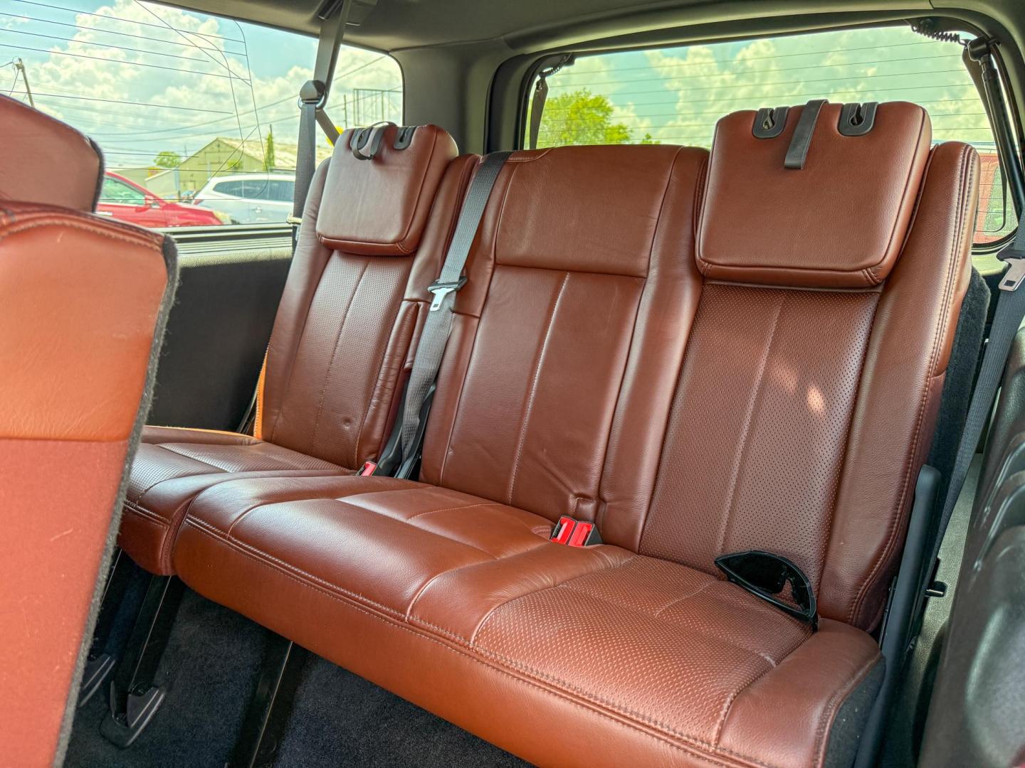 2012 Ford Expedition EL King Ranch 4WD (1FMJK1J51CE) with an 5.4L V8 SOHC 16V FFV engine, 6-Speed Automatic transmission, located at 419 N 18th St., Monroe, LA, 71201, (318) 410-9250, 32.514370, -92.105133 - Photo#5