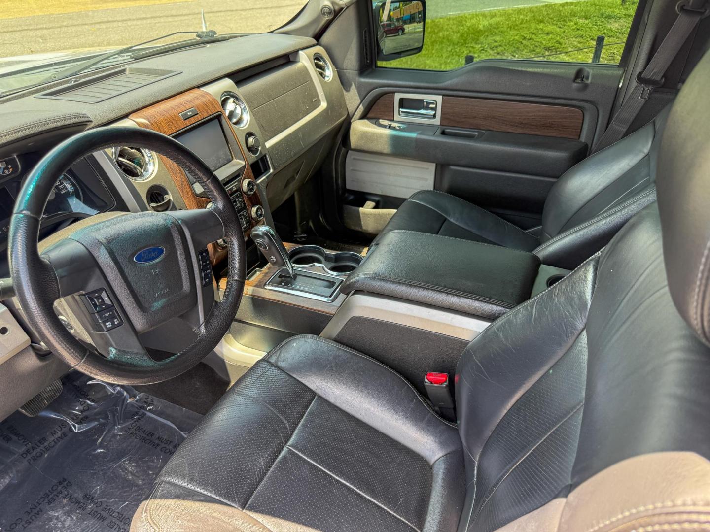 2013 Ford F-150 Platinum SuperCrew 6.5-ft. Bed 2WD (1FTFW1CT1DK) with an 3.5L V6 TURBO engine, 6-Speed Automatic transmission, located at 419 N 18th St., Monroe, LA, 71201, (318) 410-9250, 32.514370, -92.105133 - Photo#3