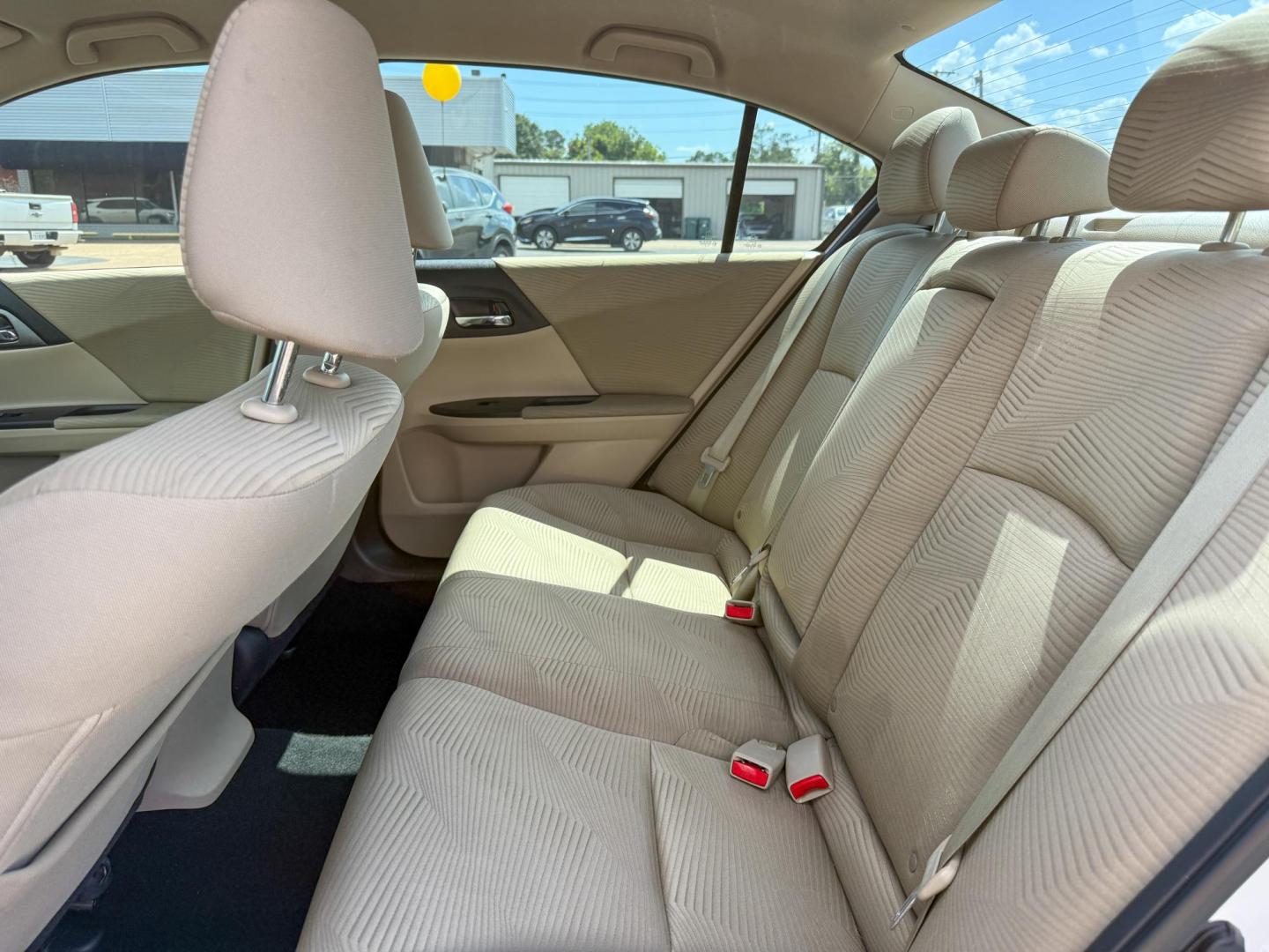 2014 Honda Accord LX Sedan CVT (1HGCR2F39EA) with an 2.4L L4 DOHC 16V engine, Continuously Variable Transmission transmission, located at 419 N 18th St., Monroe, LA, 71201, (318) 410-9250, 32.514370, -92.105133 - Photo#4