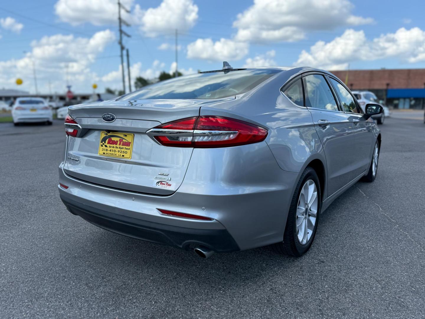 2020 Ford Fusion SE (3FA6P0HD6LR) with an 1.5L L4 DOHC 16V engine, 6A transmission, located at 419 N 18th St., Monroe, LA, 71201, (318) 410-9250, 32.514370, -92.105133 - Photo#1