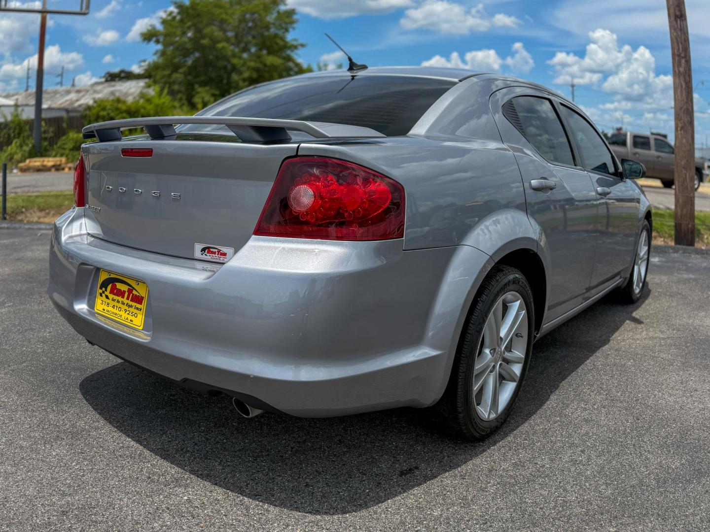 2013 Dodge Avenger SE (1C3CDZAG2DN) with an 3.6L V6 DOHC 24V FFV engine, 6-Speed Automatic transmission, located at 419 N 18th St., Monroe, LA, 71201, (318) 410-9250, 32.514370, -92.105133 - Photo#1