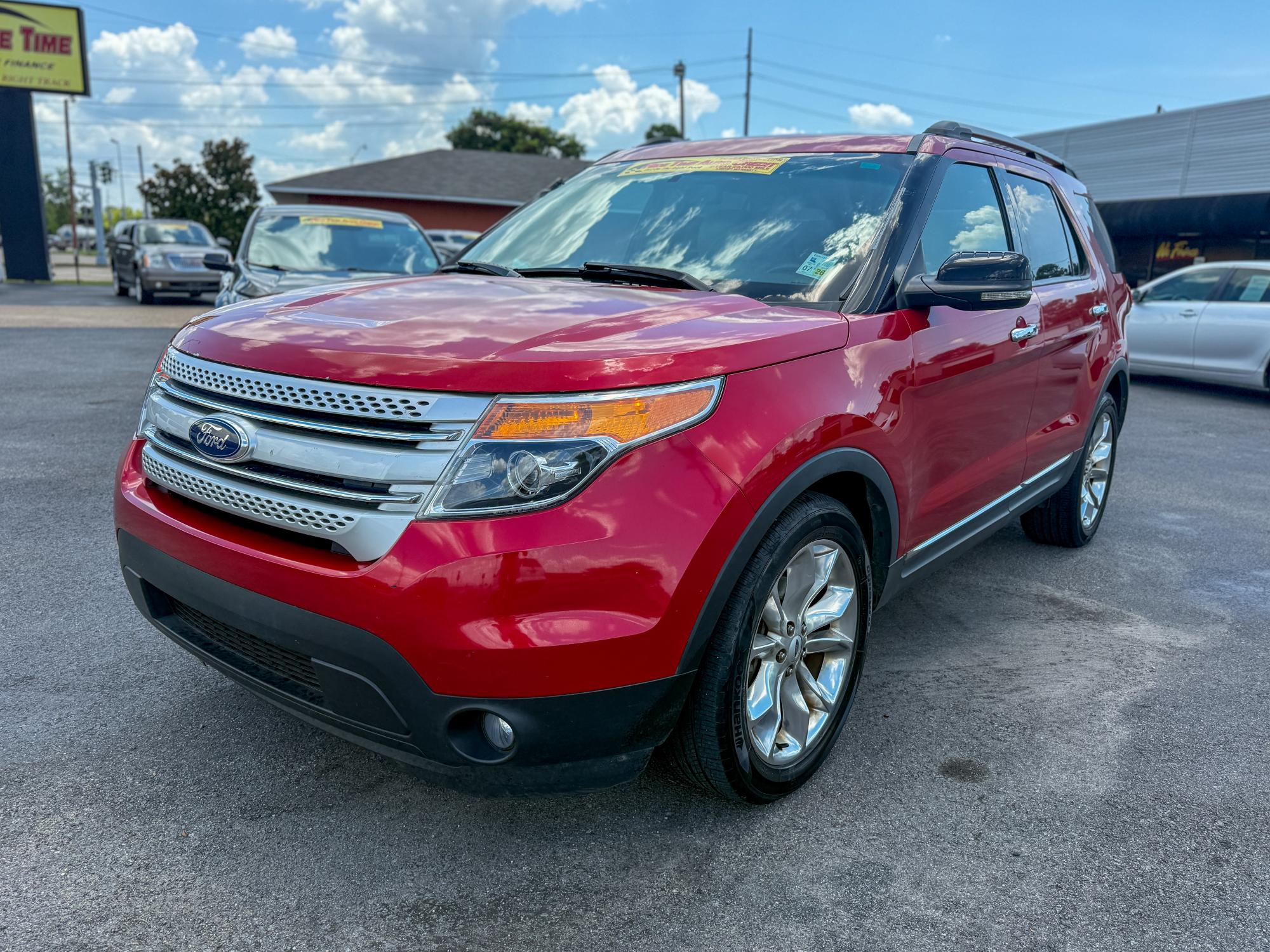 photo of 2012 Ford Explorer XLT FWD