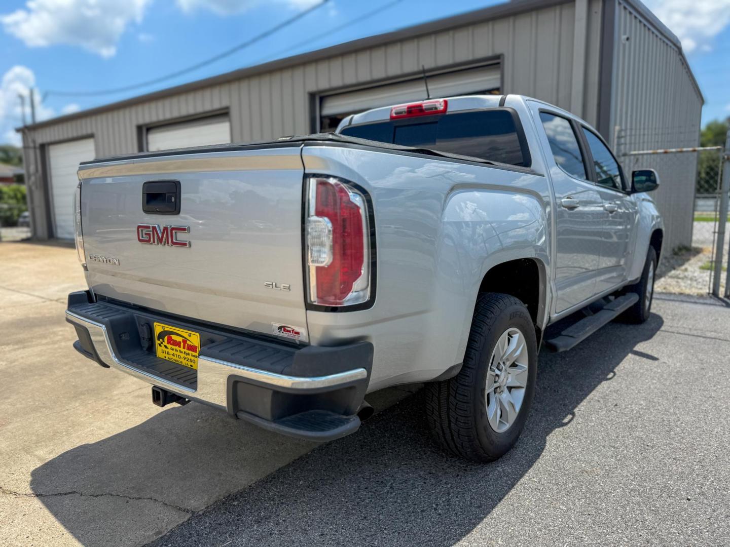 2017 GMC Canyon SLE Crew Cab 2WD (1GTG5CEN2H1) with an 3.6L V6 DOHC 24V engine, 6A transmission, located at 419 N 18th St., Monroe, LA, 71201, (318) 410-9250, 32.514370, -92.105133 - Photo#1
