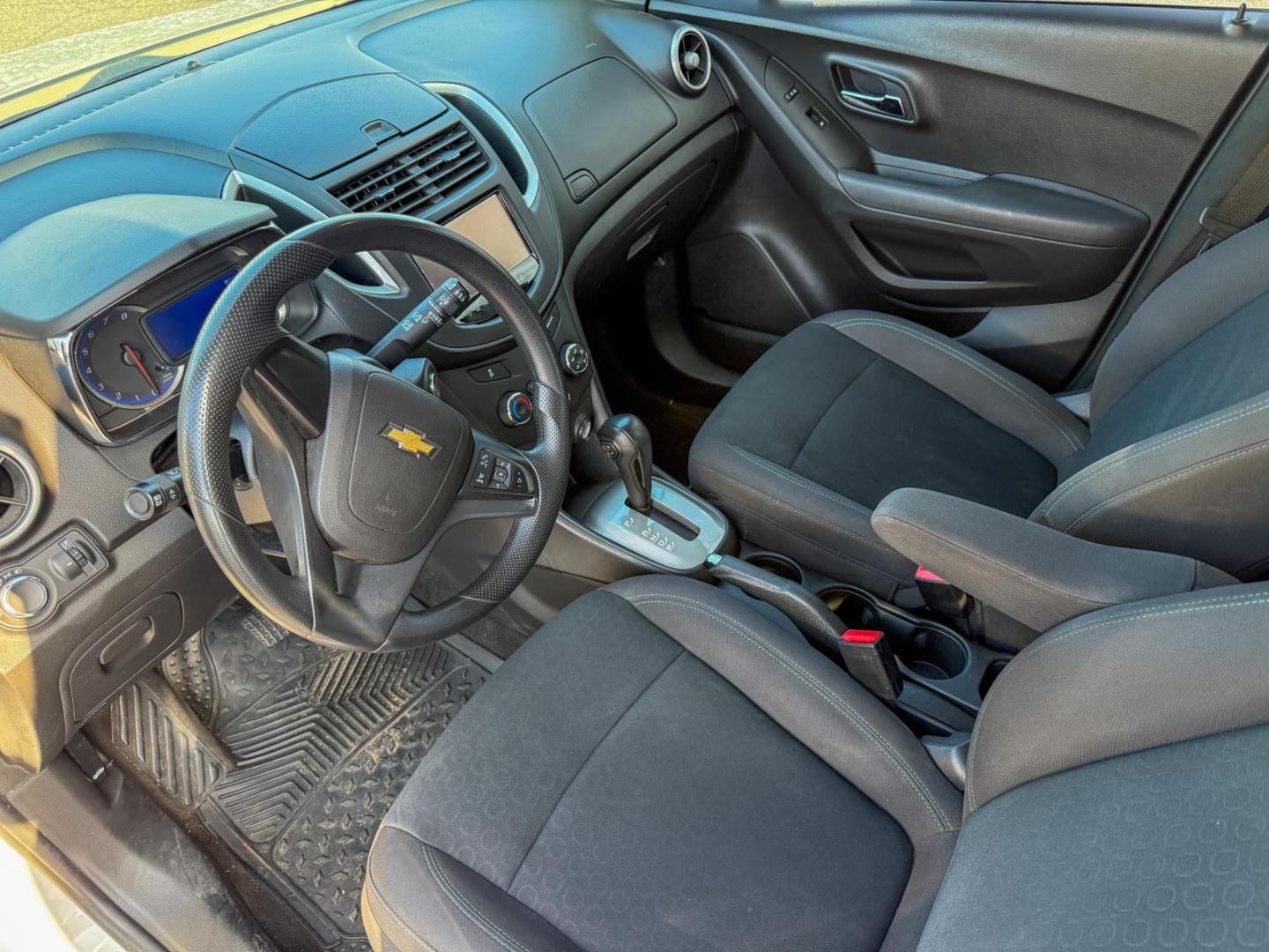 2016 Chevrolet Trax LS AWD (KL7CJNSB5GB) with an 1.4L L4 DOHC 16V engine, 6A transmission, located at 419 N 18th St., Monroe, LA, 71201, (318) 410-9250, 32.514370, -92.105133 - Photo#3
