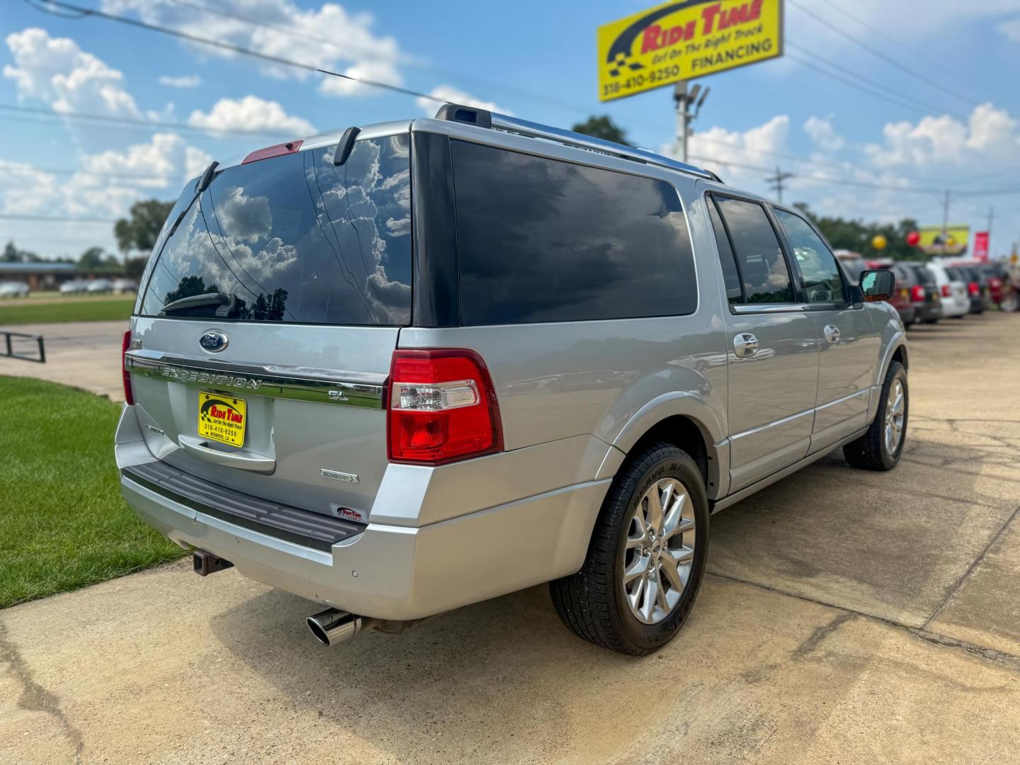 2015 Ford Expedition EL Limited 2WD (1FMJK1KT8FE) with an 3.5L V6 DOHC 24V FFV engine, 6-Speed Automatic transmission, located at 419 N 18th St., Monroe, LA, 71201, (318) 410-9250, 32.514370, -92.105133 - Photo#1