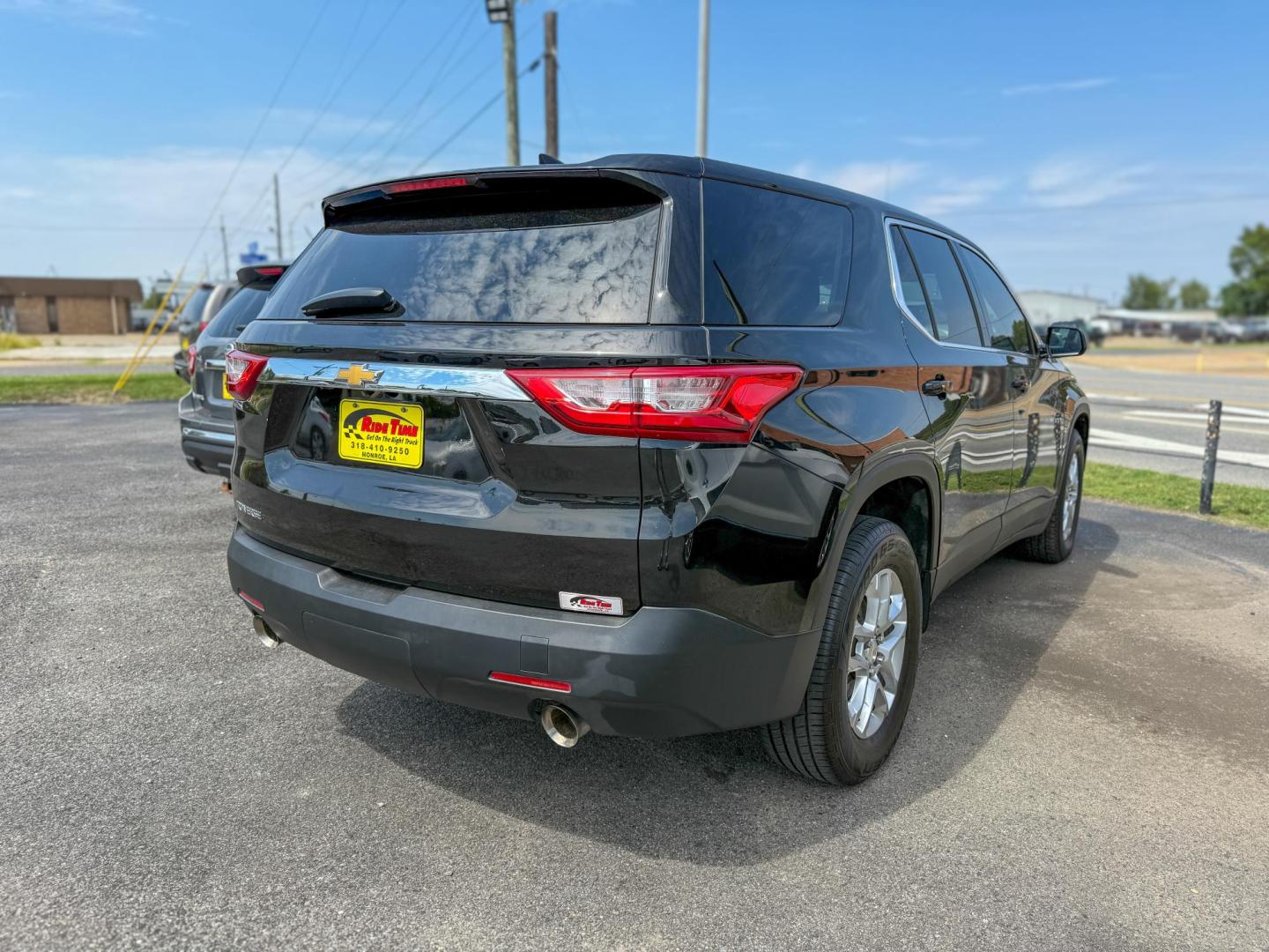 2018 Chevrolet Traverse LS FWD (1GNERFKW2JJ) with an 3.6L V6 DOHC 24V engine, 9A transmission, located at 419 N 18th St., Monroe, LA, 71201, (318) 410-9250, 32.514370, -92.105133 - Photo#1