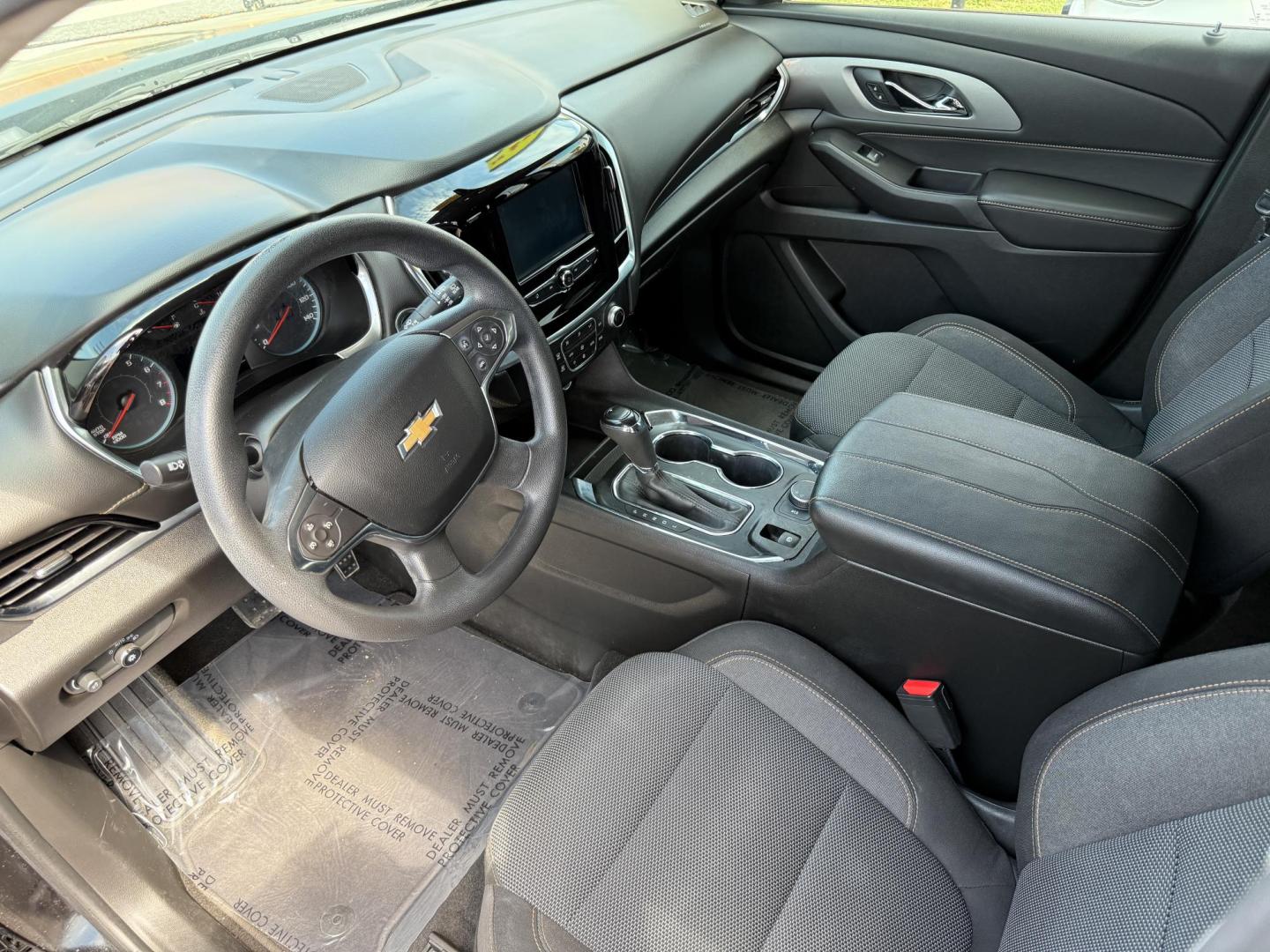 2018 Chevrolet Traverse LS FWD (1GNERFKW2JJ) with an 3.6L V6 DOHC 24V engine, 9A transmission, located at 419 N 18th St., Monroe, LA, 71201, (318) 410-9250, 32.514370, -92.105133 - Photo#3