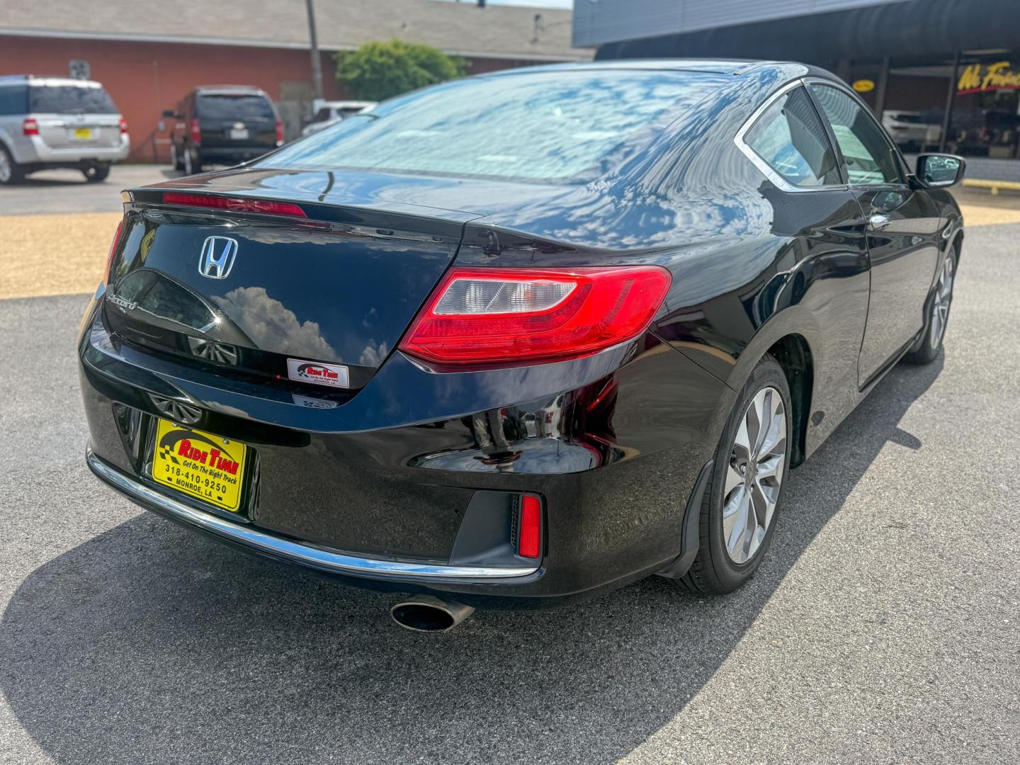 2014 Honda Accord LX-S Coupe CVT (1HGCT1B39EA) with an 2.4L L4 DOHC 16V engine, Continuously Variable Transmission transmission, located at 419 N 18th St., Monroe, LA, 71201, (318) 410-9250, 32.514370, -92.105133 - Photo#1