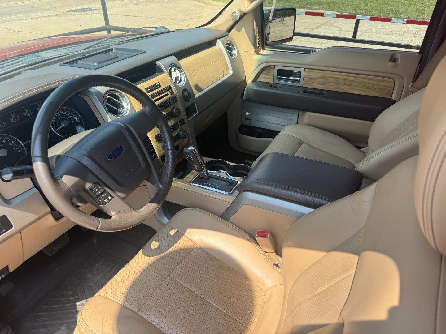 2011 Ford F-150 FX4 SuperCrew 5.5-ft. Bed 4WD (1FTFW1ET9BF) with an 3.5L V6 engine, 4-Speed Automatic transmission, located at 419 N 18th St., Monroe, LA, 71201, (318) 410-9250, 32.514370, -92.105133 - Photo#3