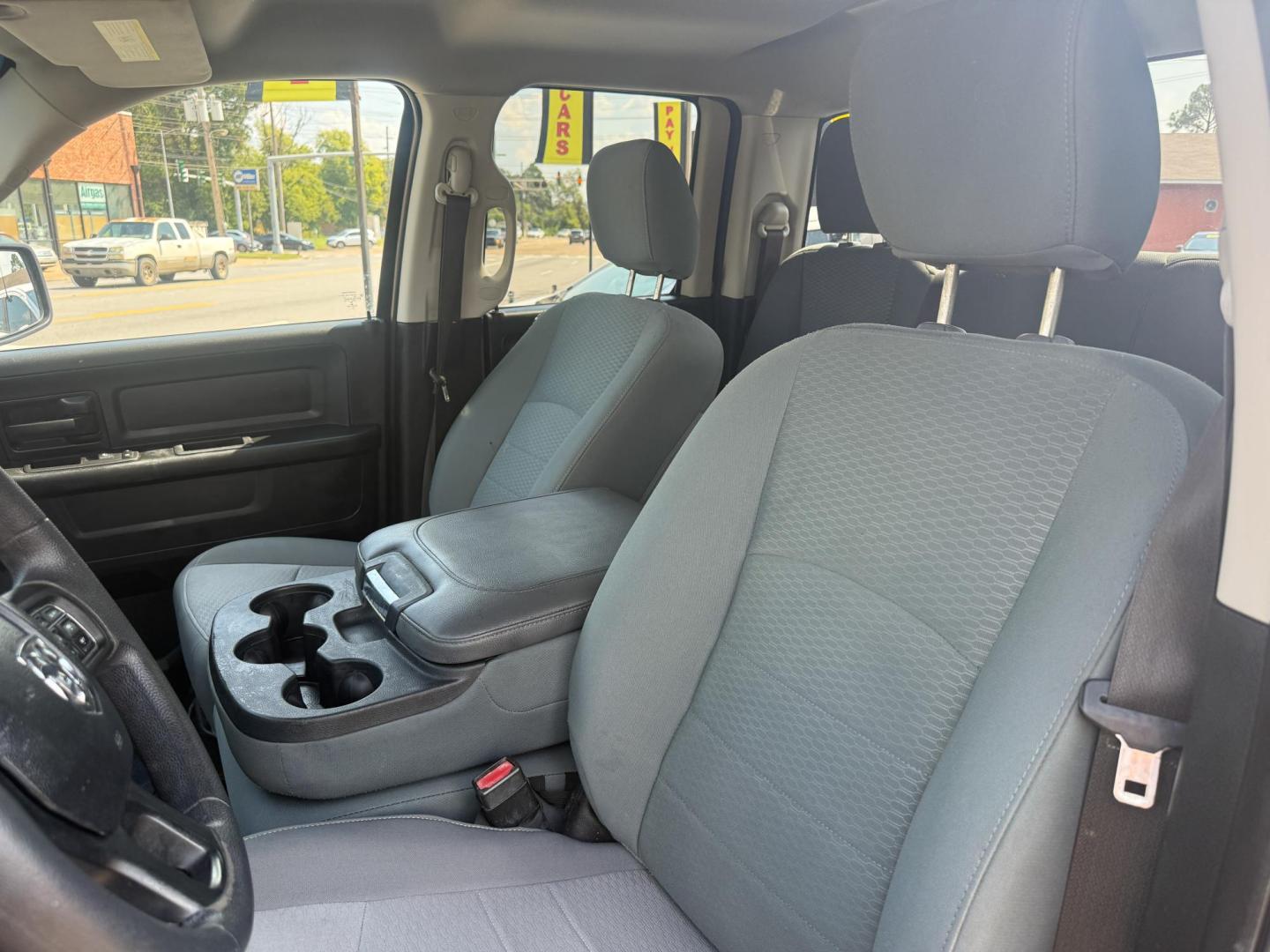 2019 RAM 1500 Tradesman Quad Cab 2WD (1C6RR6FG1KS) with an 3.6L V6 DOHC 24V FFV engine, 8A transmission, located at 419 N 18th St., Monroe, LA, 71201, (318) 410-9250, 32.514370, -92.105133 - Photo#2