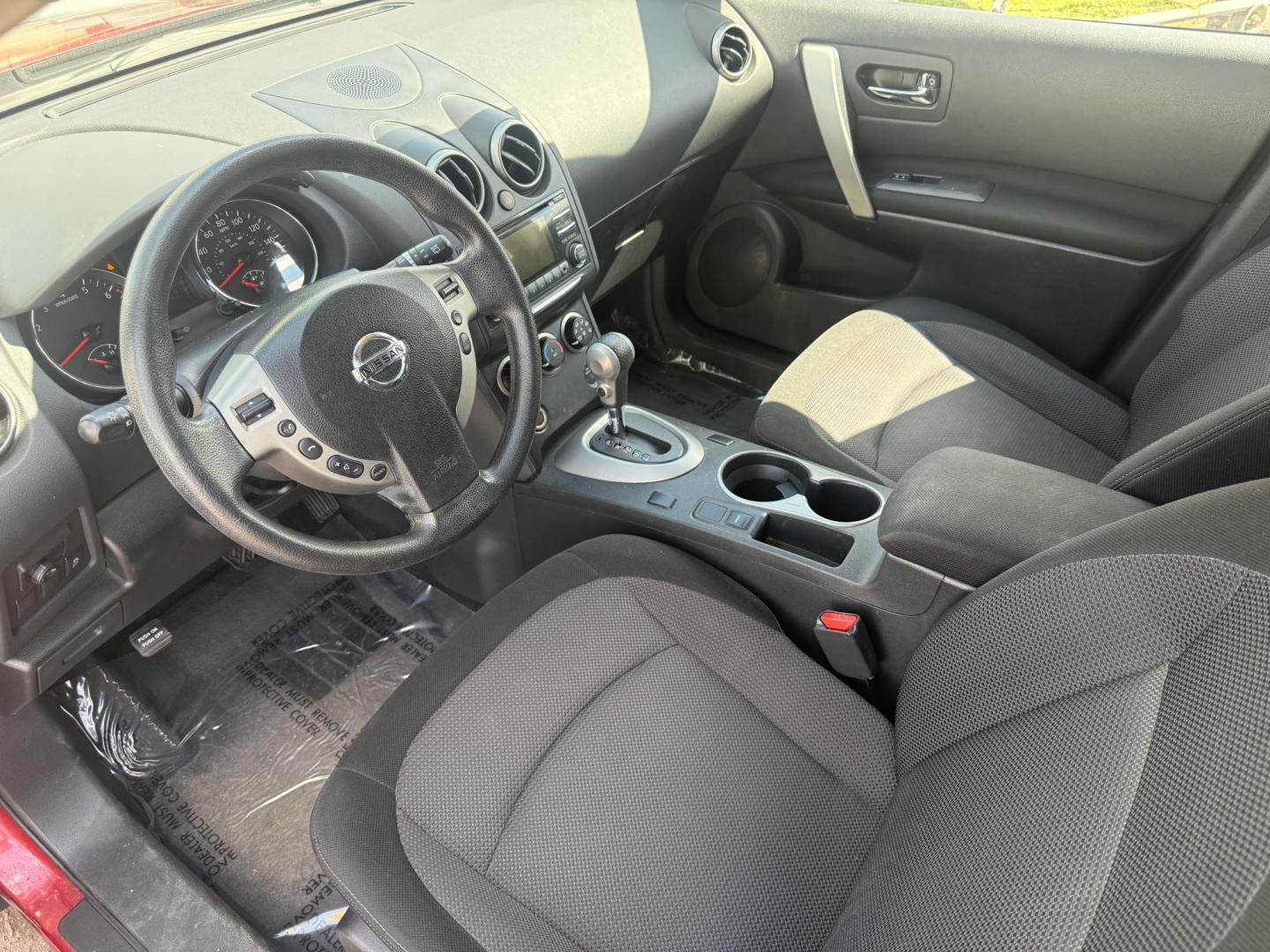 2013 Nissan Rogue S 2WD (JN8AS5MT1DW) with an 2.5L L4 DOHC 16V engine, Continuously Variable Transmission transmission, located at 419 N 18th St., Monroe, LA, 71201, (318) 410-9250, 32.514370, -92.105133 - Photo#3