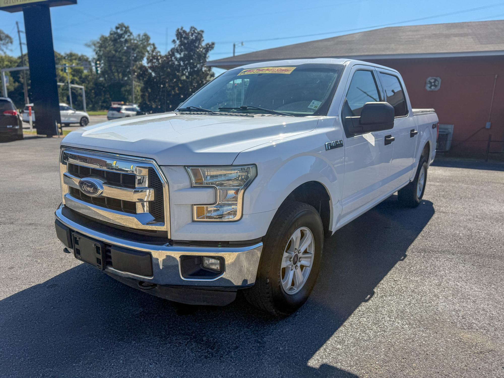photo of 2015 Ford F-150 XLT SuperCrew 6.5-ft. Bed 4WD